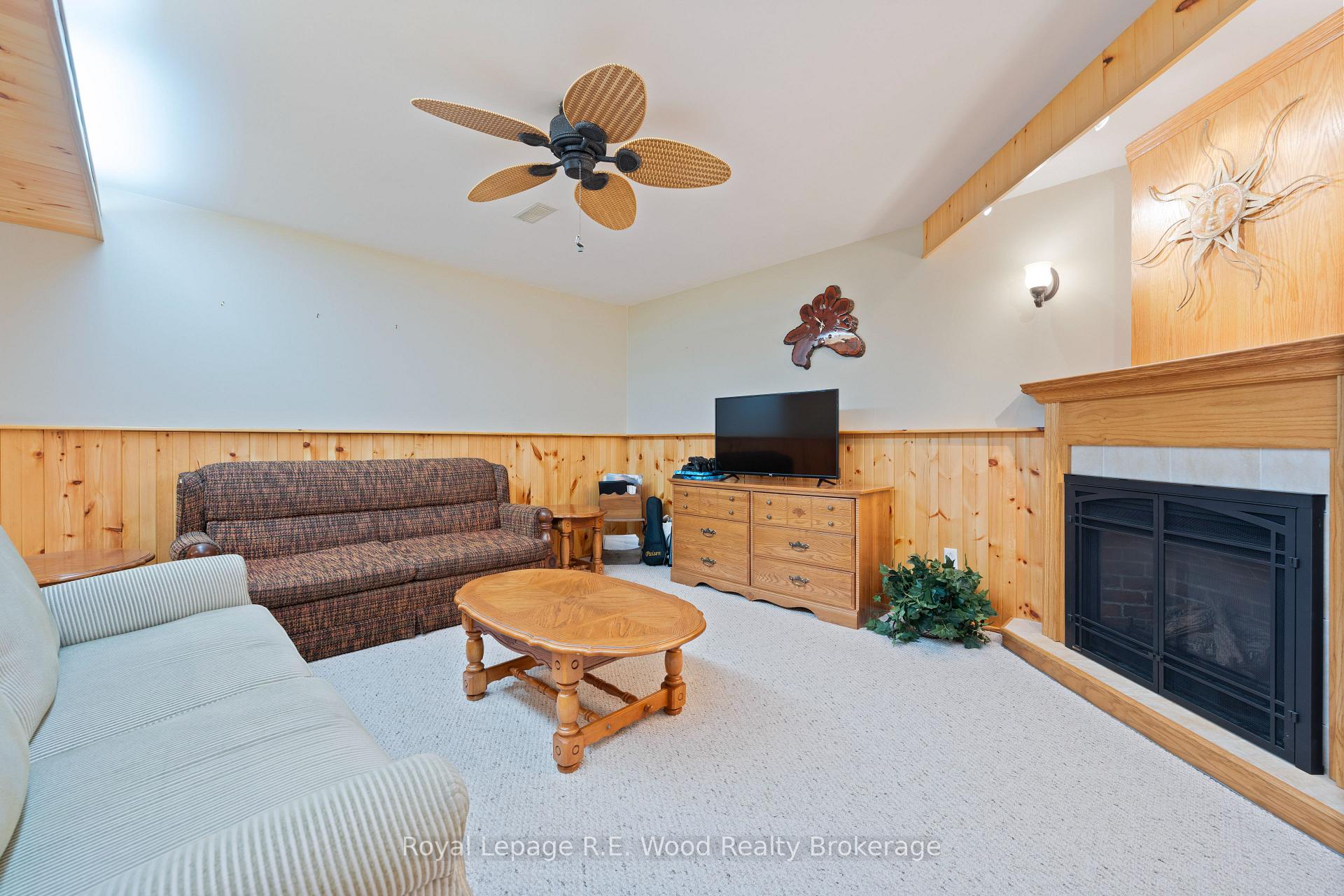 Photo 16 of 39 South Drive, Norfolk, Simcoe — HOMEH