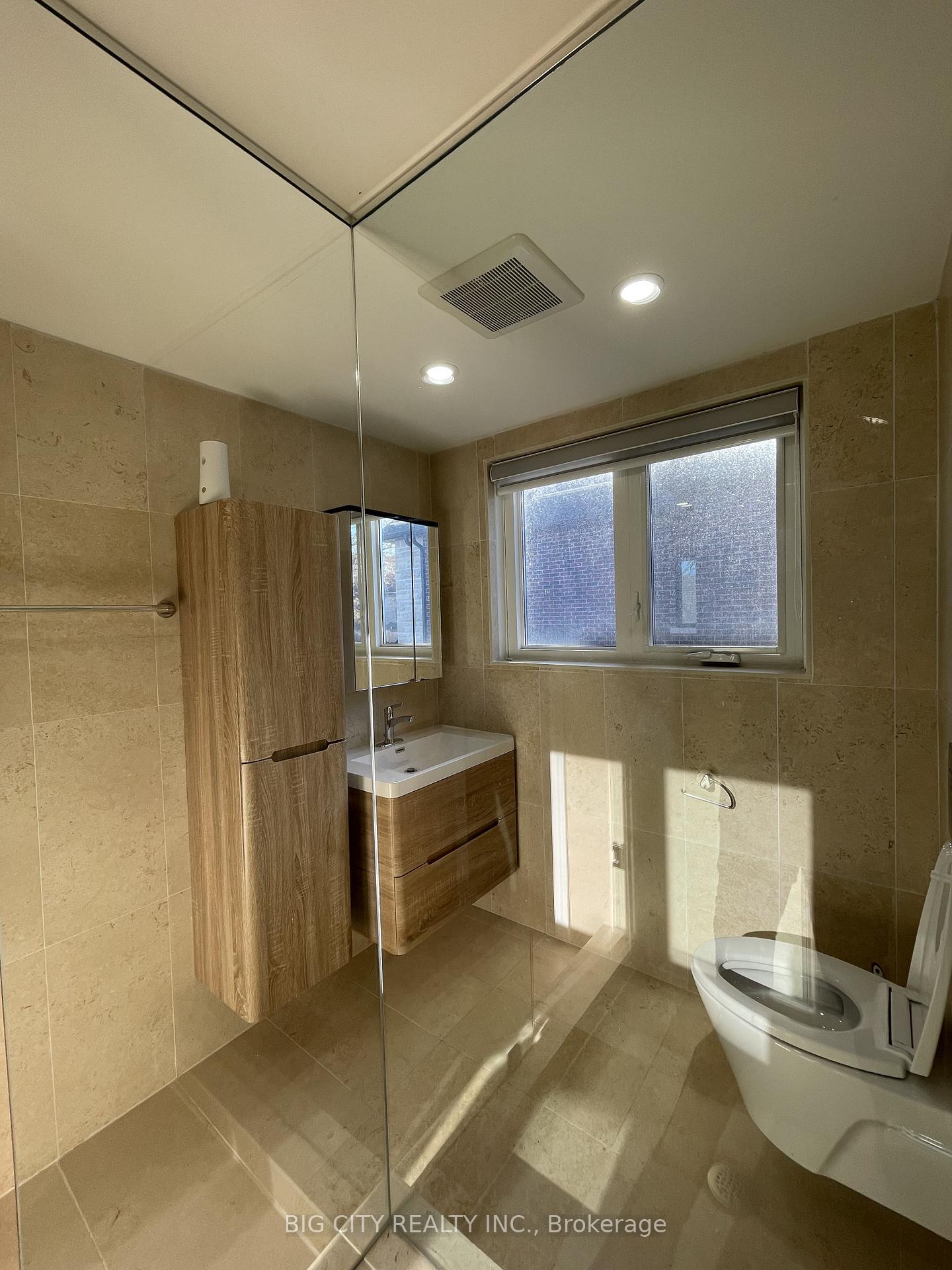 Photo 18 of 741 Hillview Crescent, Pickering, West Shore — HOMEH