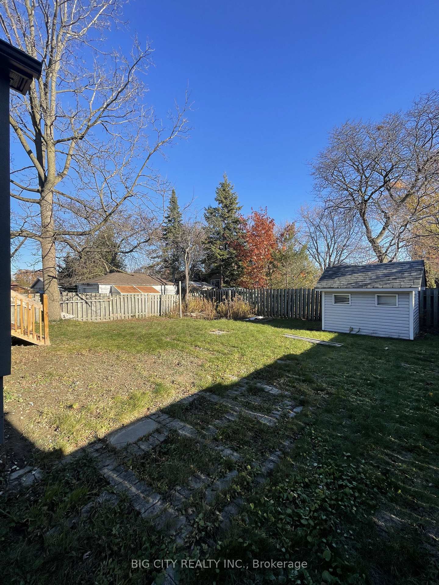 Photo 20 of 741 Hillview Crescent, Pickering, West Shore — HOMEH