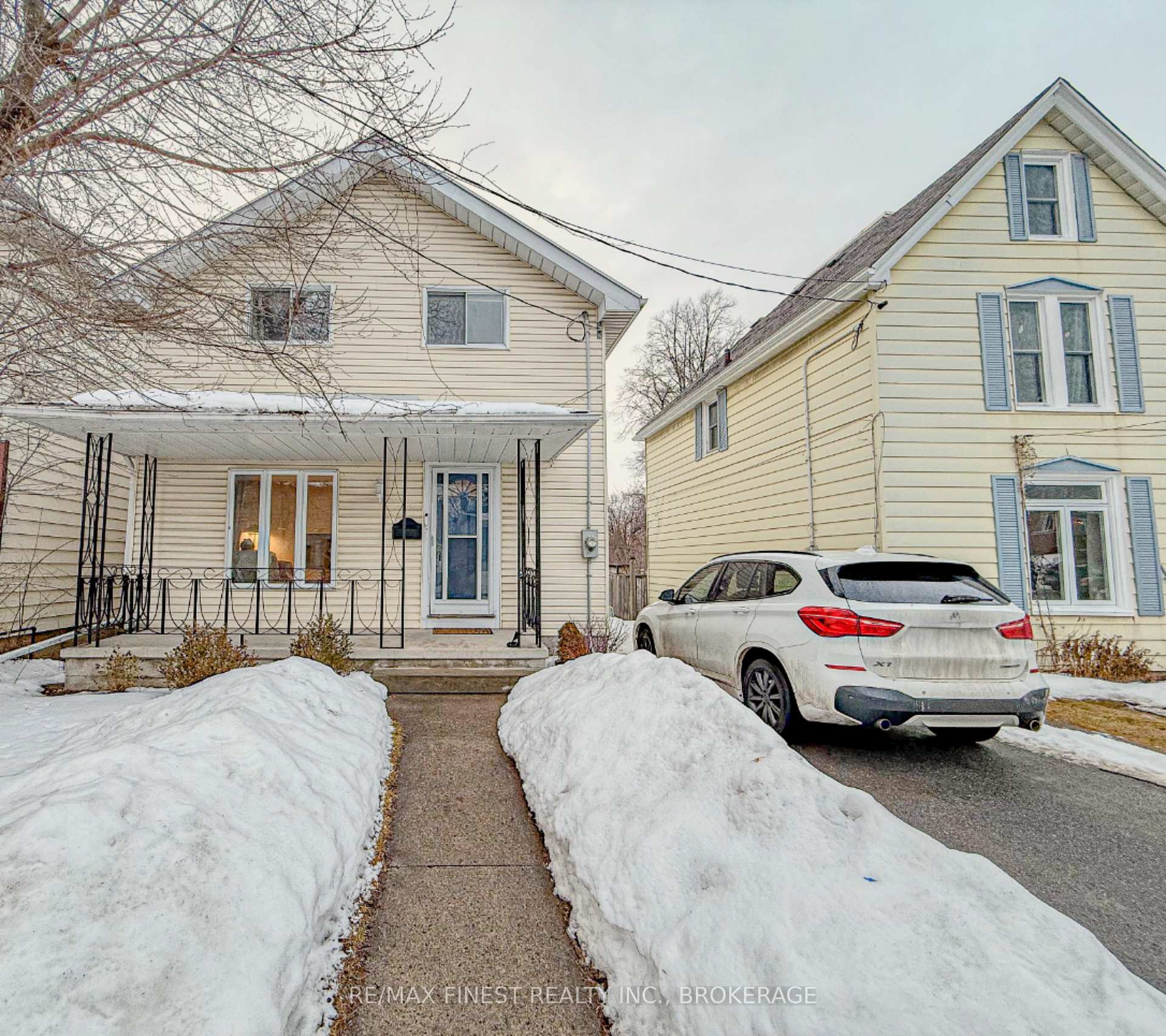 Photo 1 of 207 Raglan Road, Kingston, East of Sir John A. Blvd — HOMEH