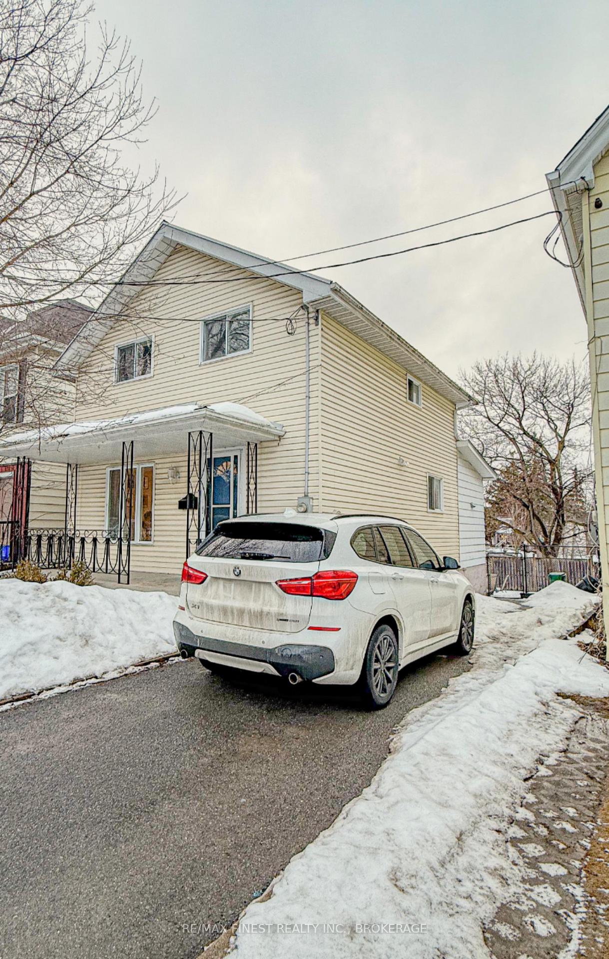 Photo 2 of 207 Raglan Road, Kingston, East of Sir John A. Blvd — HOMEH