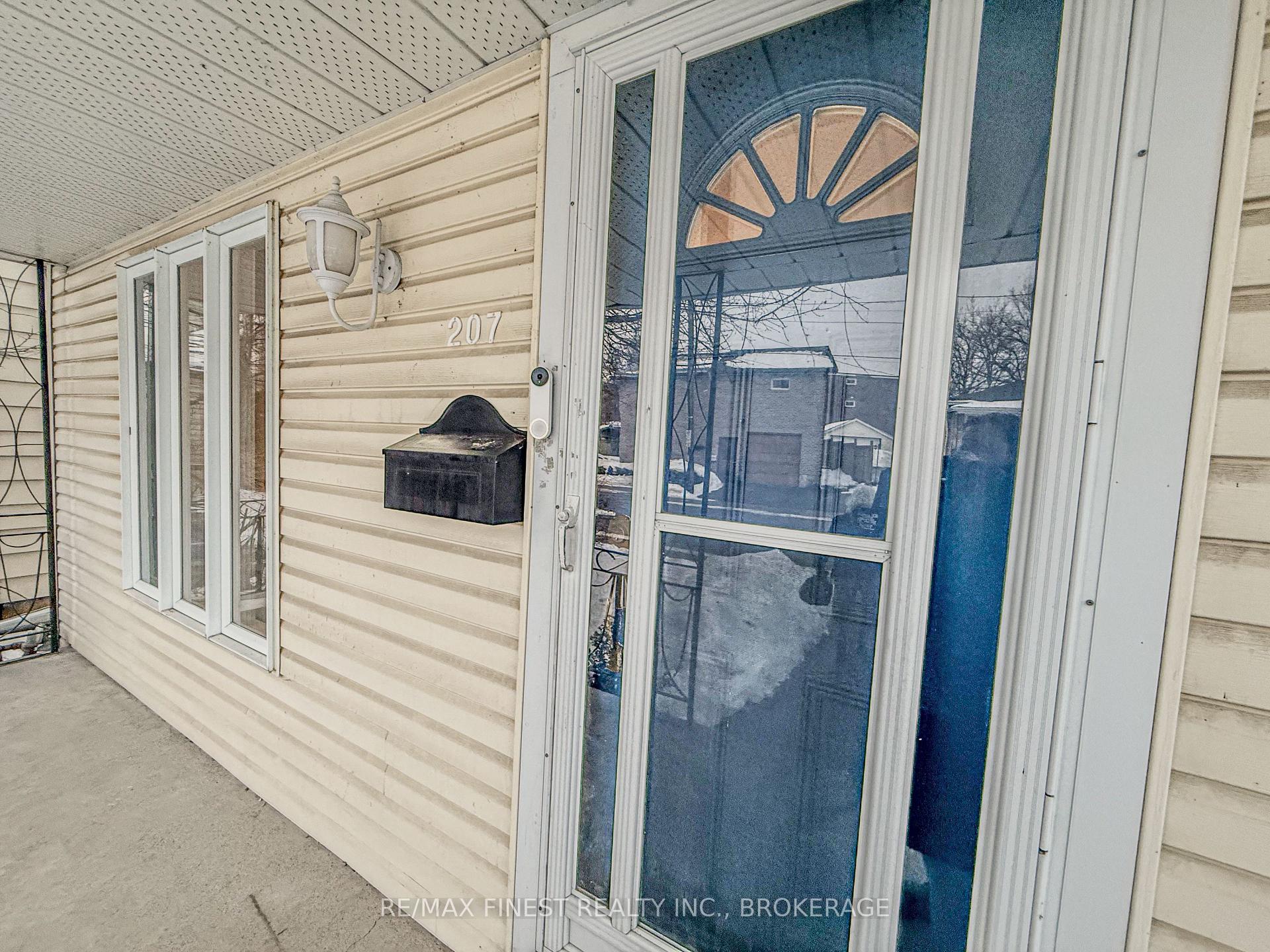 Photo 3 of 207 Raglan Road, Kingston, East of Sir John A. Blvd — HOMEH