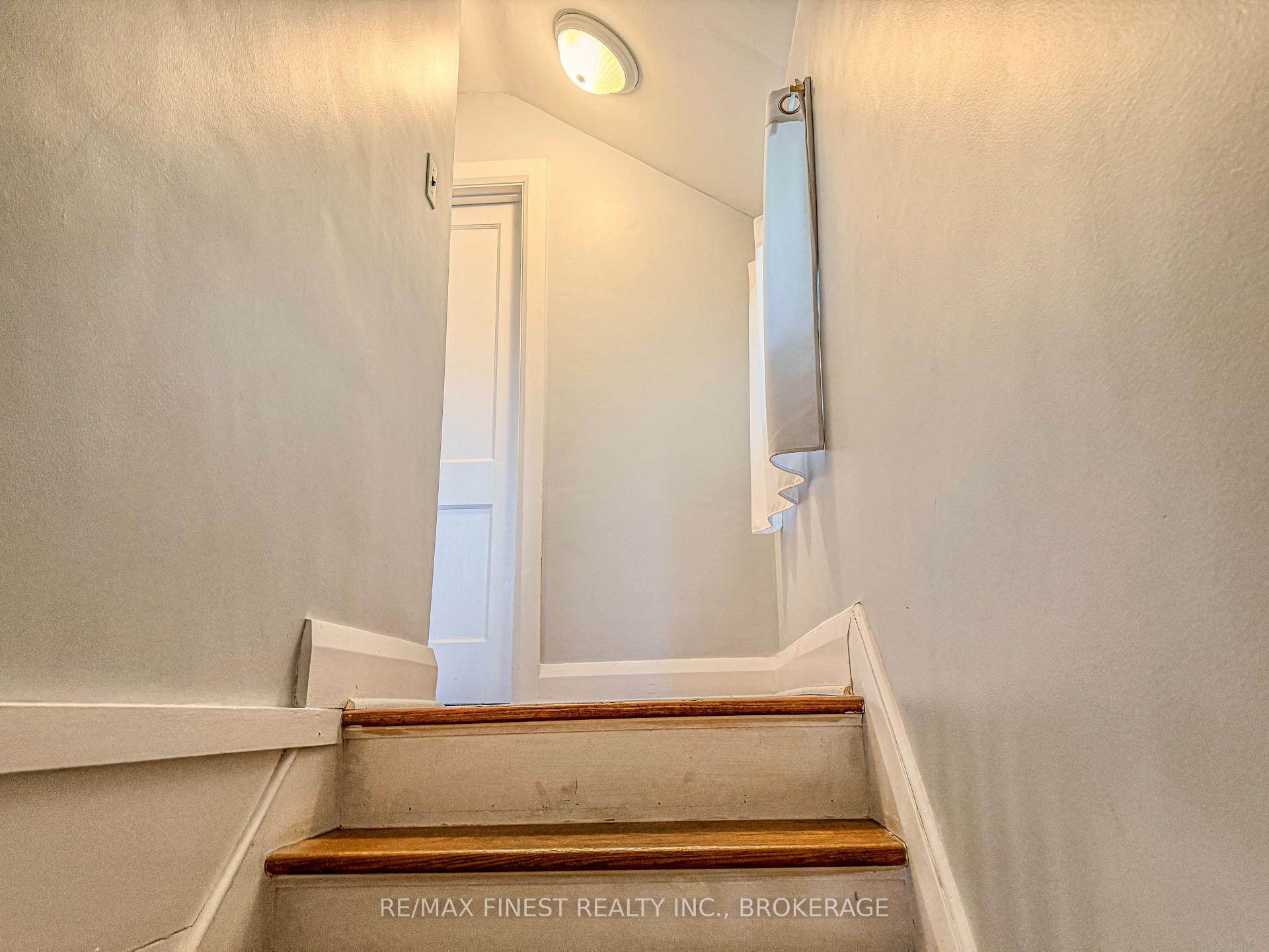 Photo 14 of 207 Raglan Road, Kingston, East of Sir John A. Blvd — HOMEH