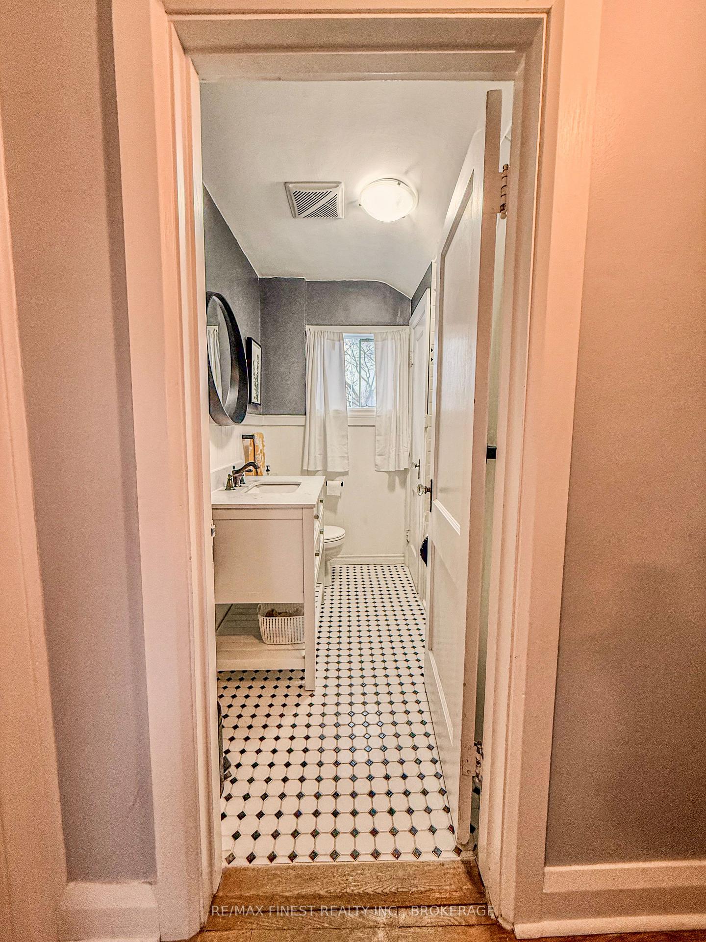 Photo 15 of 207 Raglan Road, Kingston, East of Sir John A. Blvd — HOMEH