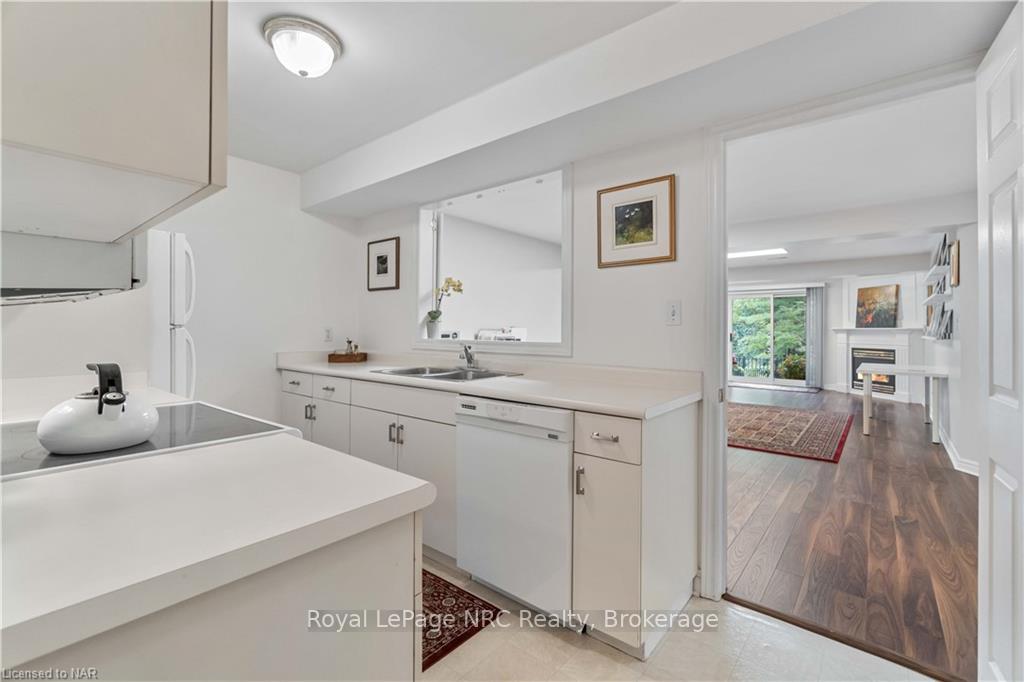 Photo 24 of 47 Stonegate Place, Pelham, Fonthill — HOMEH
