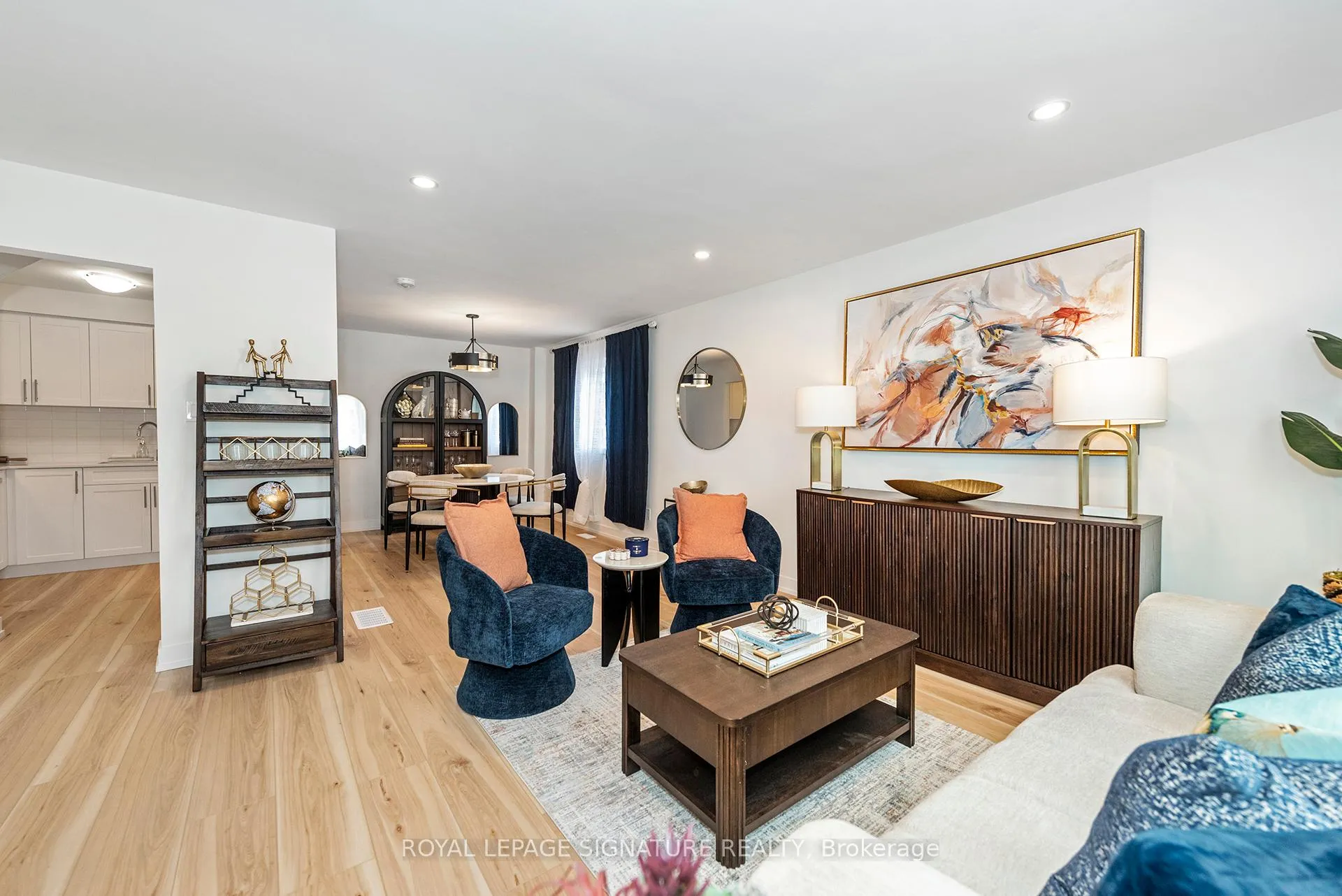 Photo 5 of 60-62 Delawana Drive, Hamilton, Riverdale — HOMEH