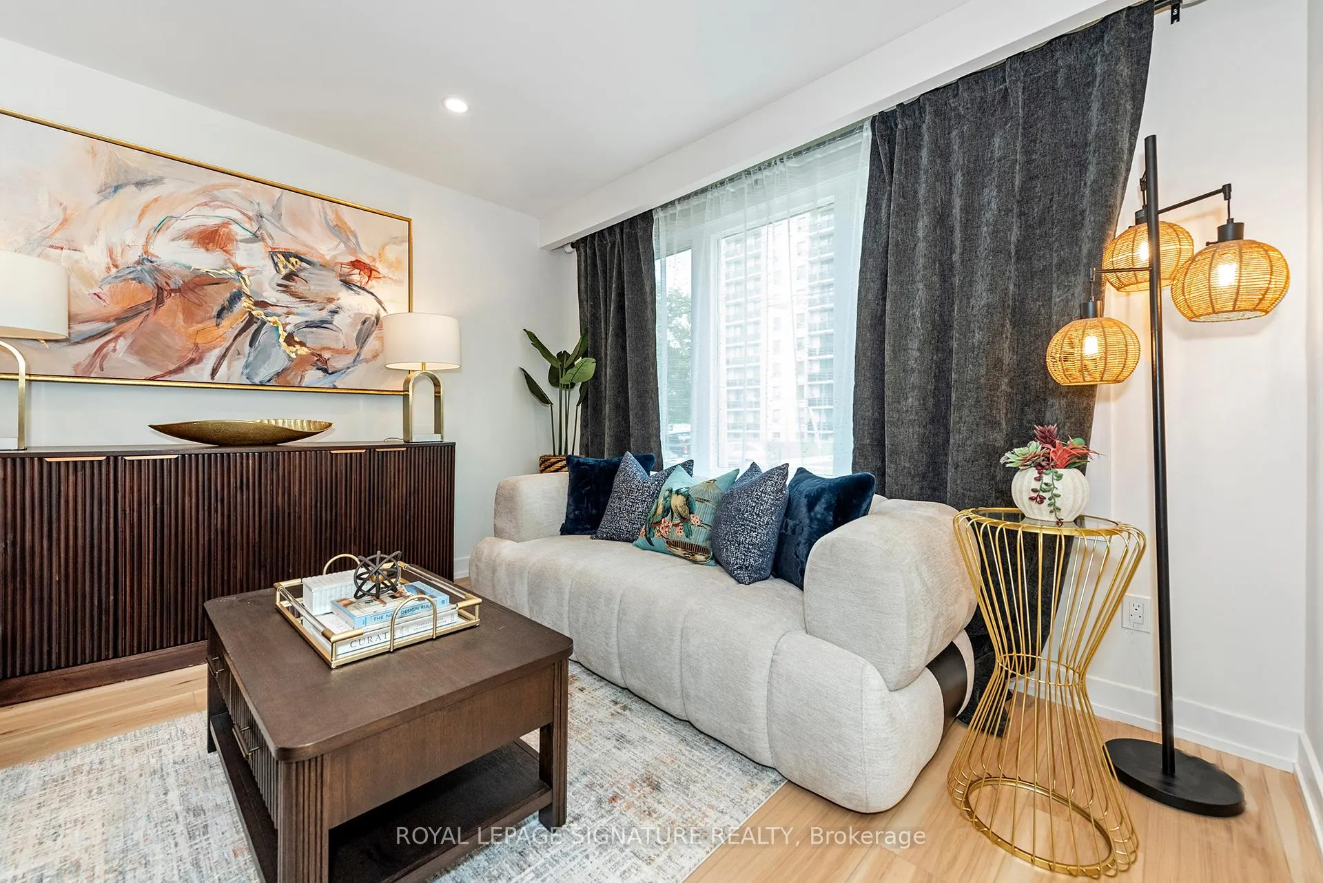 Photo 11 of 60-62 Delawana Drive, Hamilton, Riverdale — HOMEH