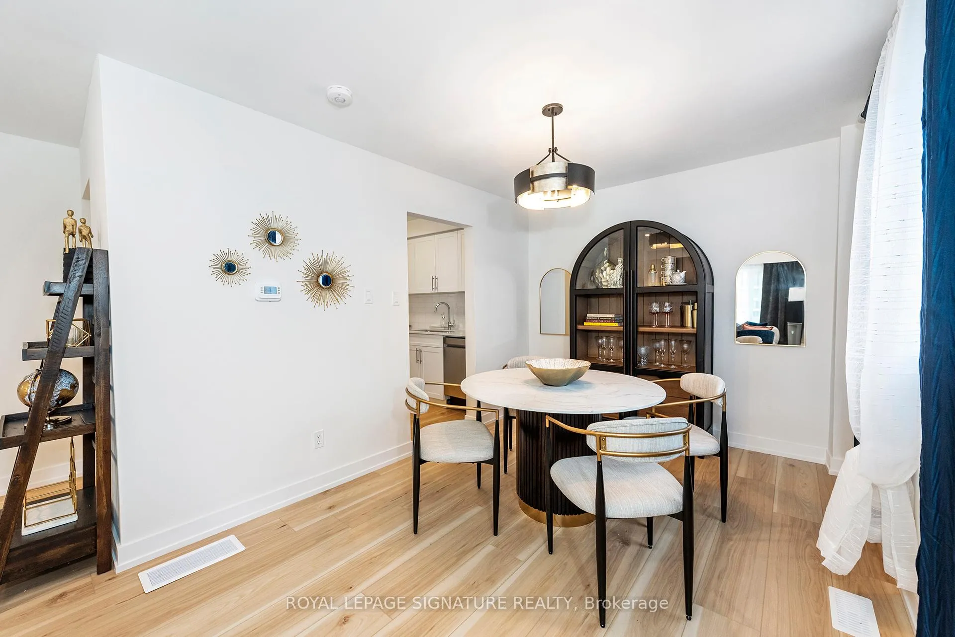 Photo 14 of 60-62 Delawana Drive, Hamilton, Riverdale — HOMEH