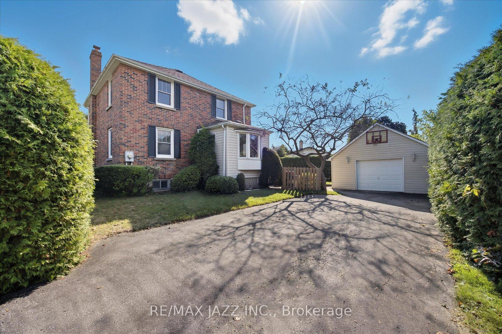 Photo 39 of 145 Switzer Drive, Oshawa, Centennial — HOMEH