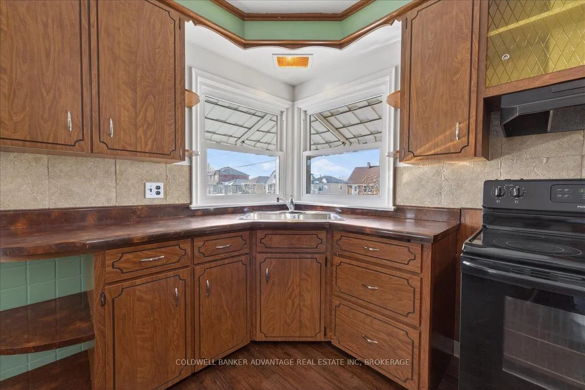 Photo 12 of 273 Humboldt Parkway, Port Colborne, Killaly East — HOMEH