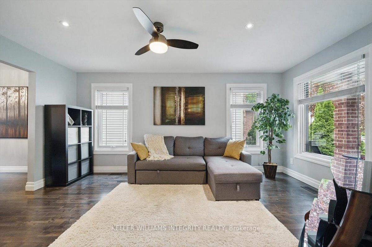 Photo 5 of 576 Princess Louise Drive, Ottawa, Fallingbrook/Ridgemount — HOMEH