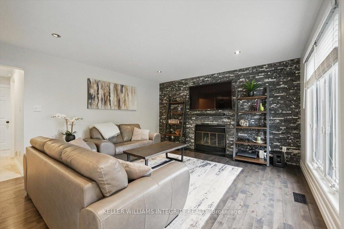 Photo 17 of 576 Princess Louise Drive, Ottawa, Fallingbrook/Ridgemount — HOMEH