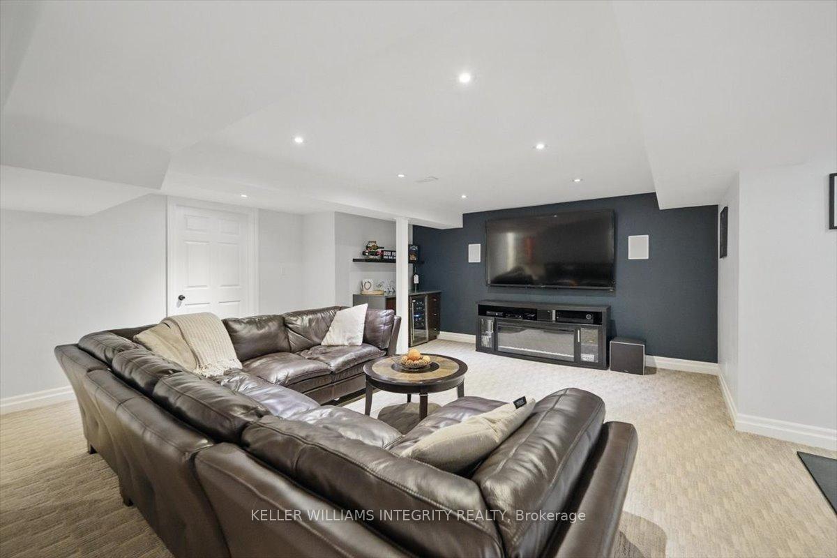 Photo 33 of 576 Princess Louise Drive, Ottawa, Fallingbrook/Ridgemount — HOMEH