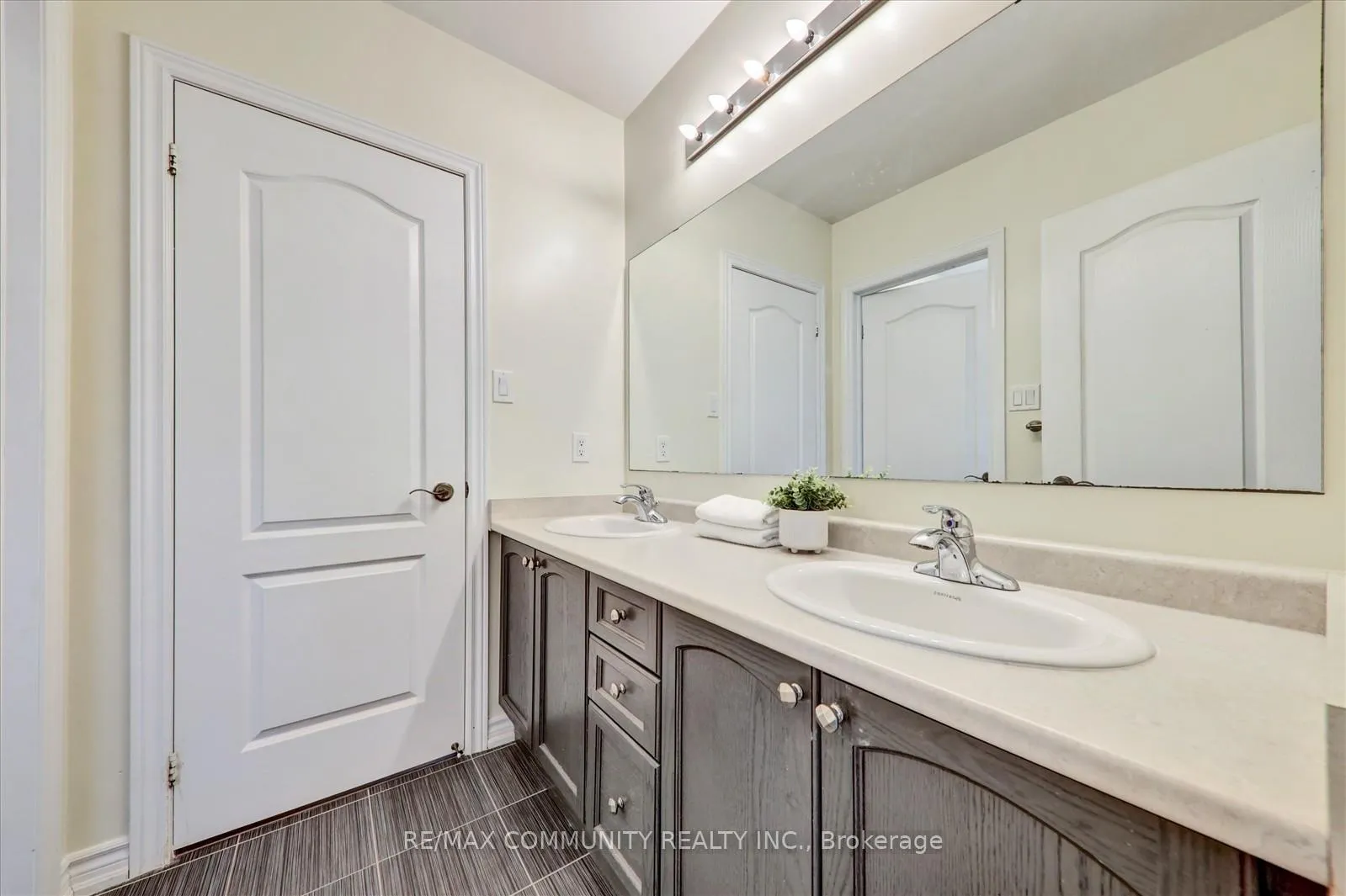 Photo 27 of 429 Staghorn Road, Pickering, Rosebank — HOMEH