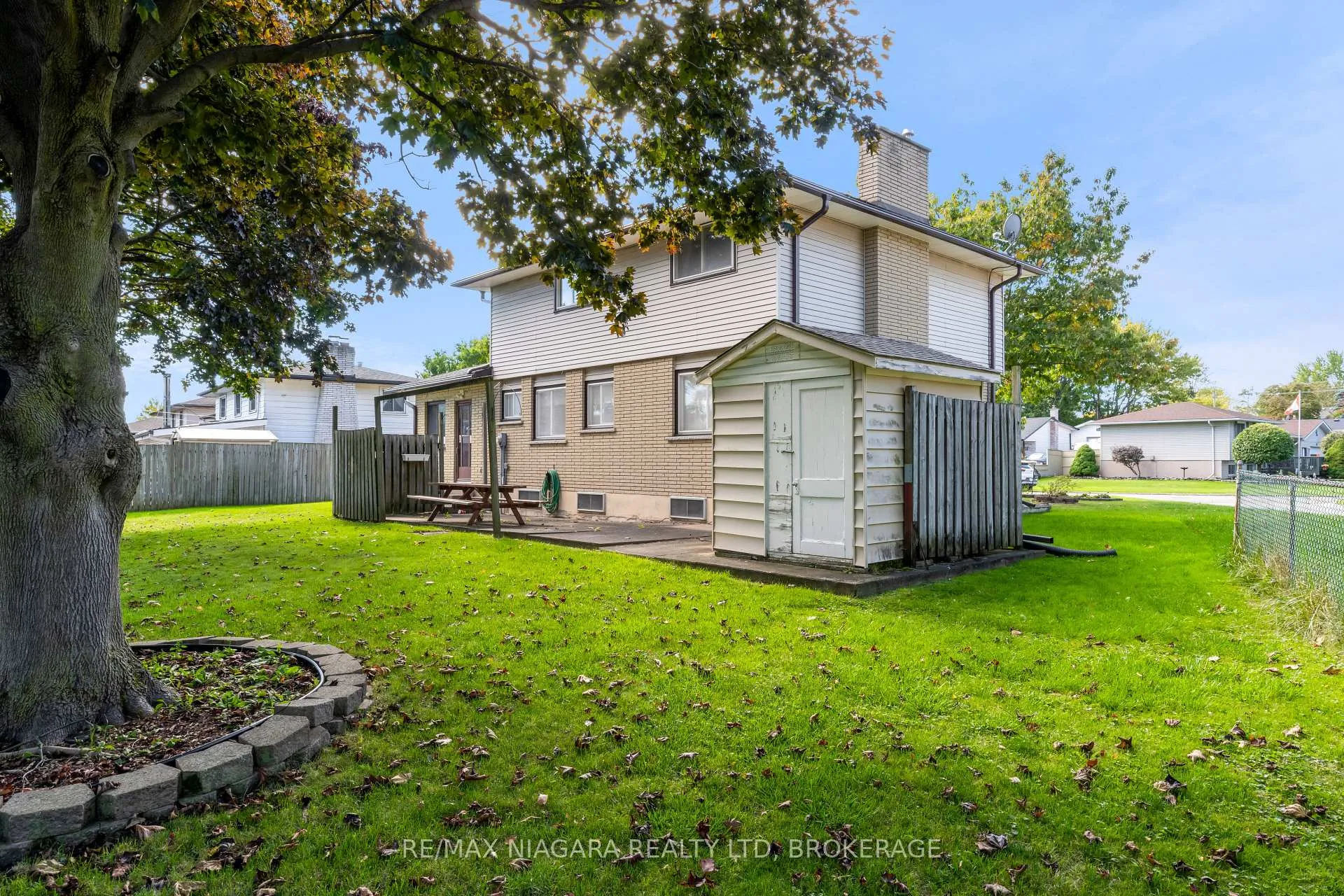 Photo 29 of 21 Donlea Drive, Port Colborne, Main Street — HOMEH