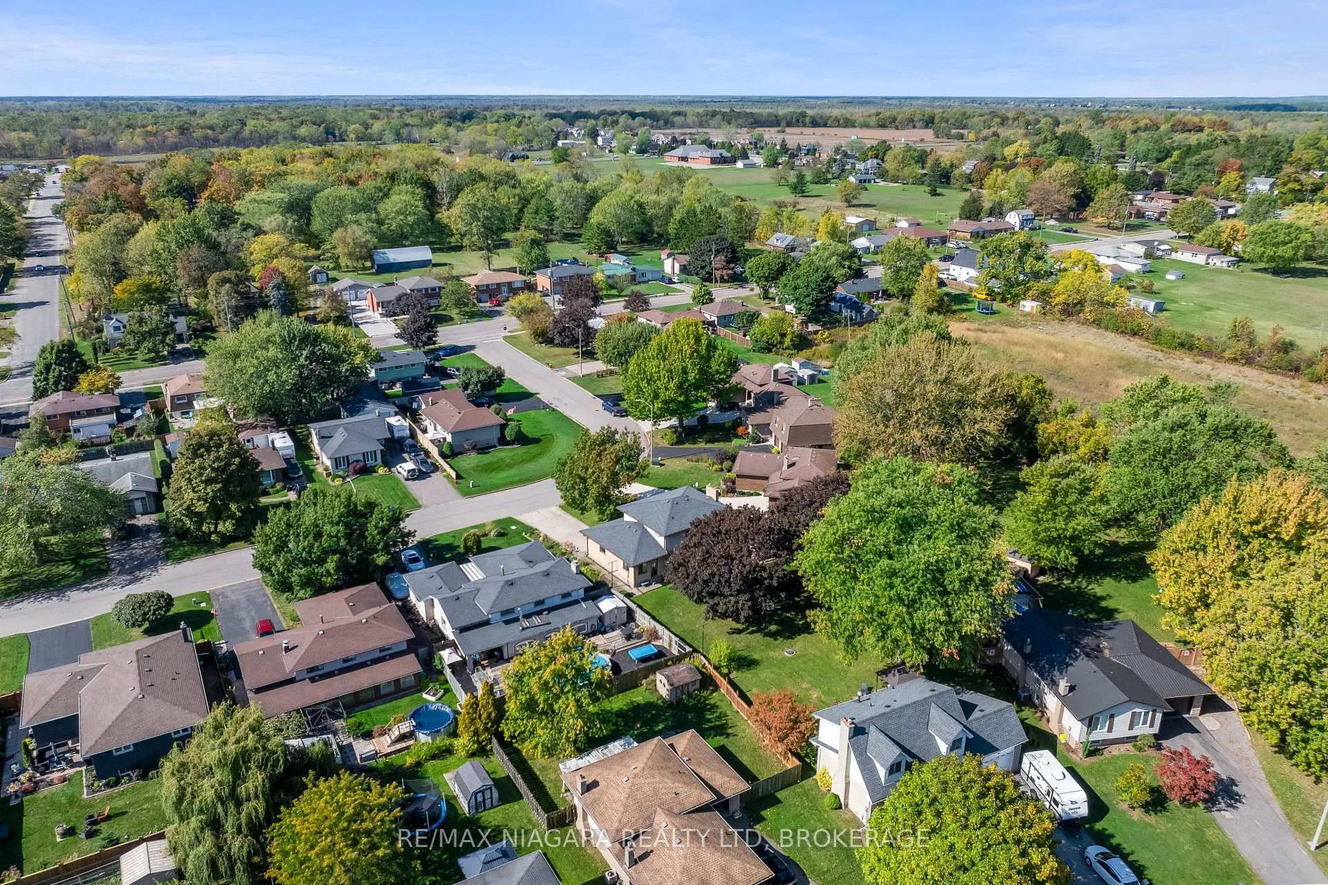 Photo 37 of 21 Donlea Drive, Port Colborne, Main Street — HOMEH