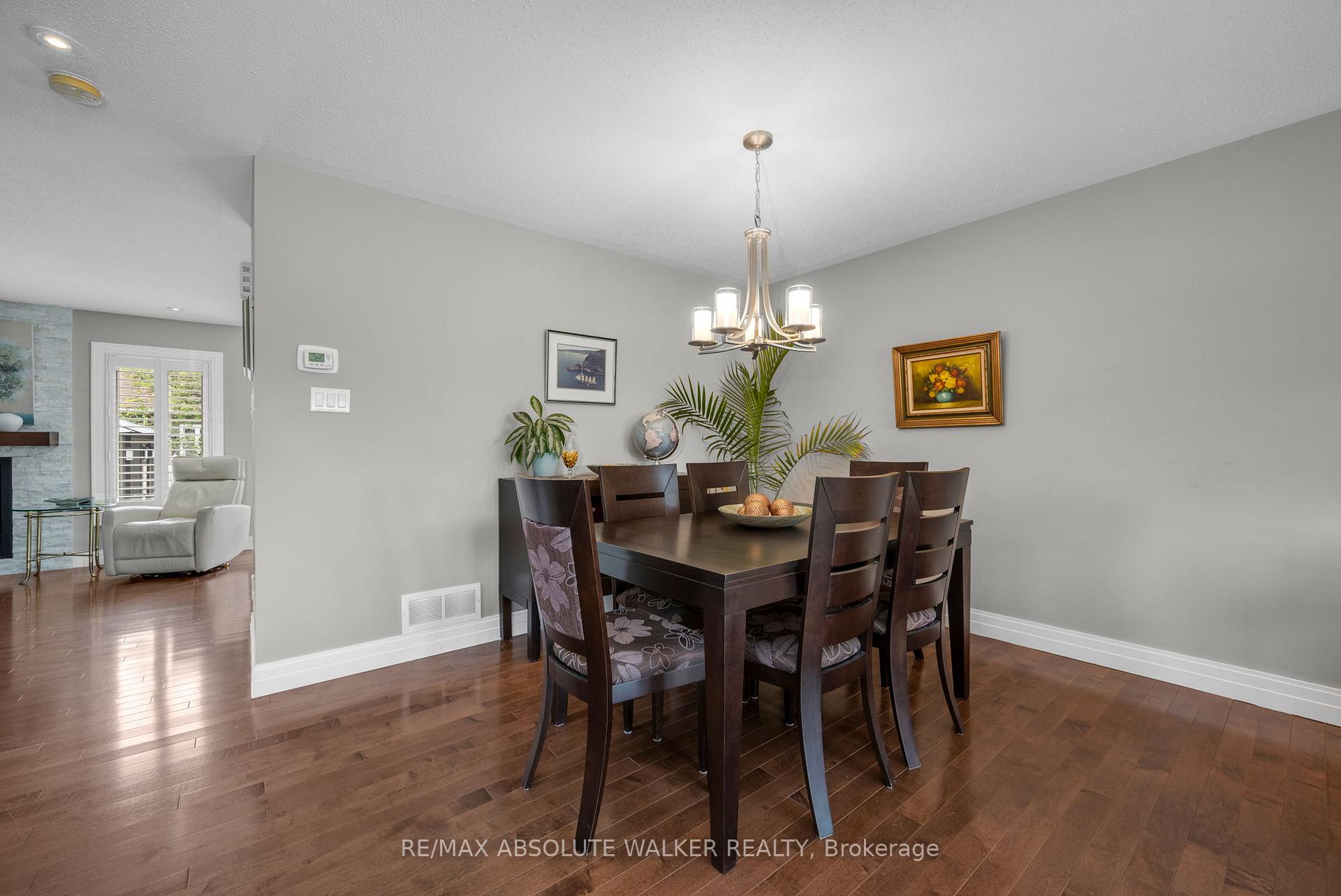 Photo 8 of 2235 Esprit Drive, Ottawa, Avalon East — HOMEH