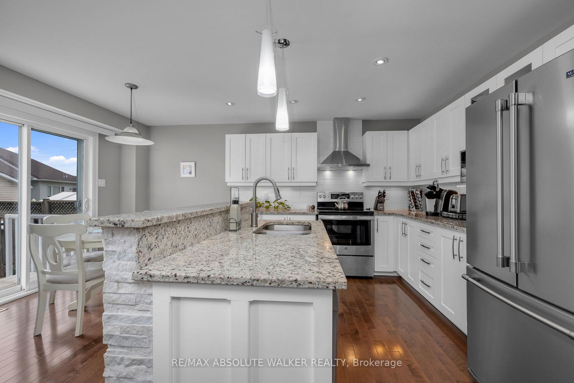 Photo 12 of 2235 Esprit Drive, Ottawa, Avalon East — HOMEH