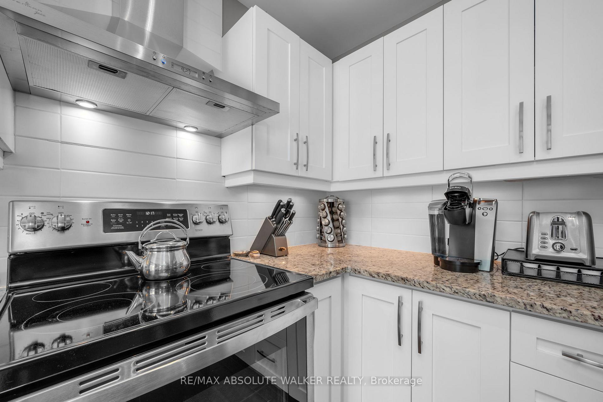 Photo 14 of 2235 Esprit Drive, Ottawa, Avalon East — HOMEH