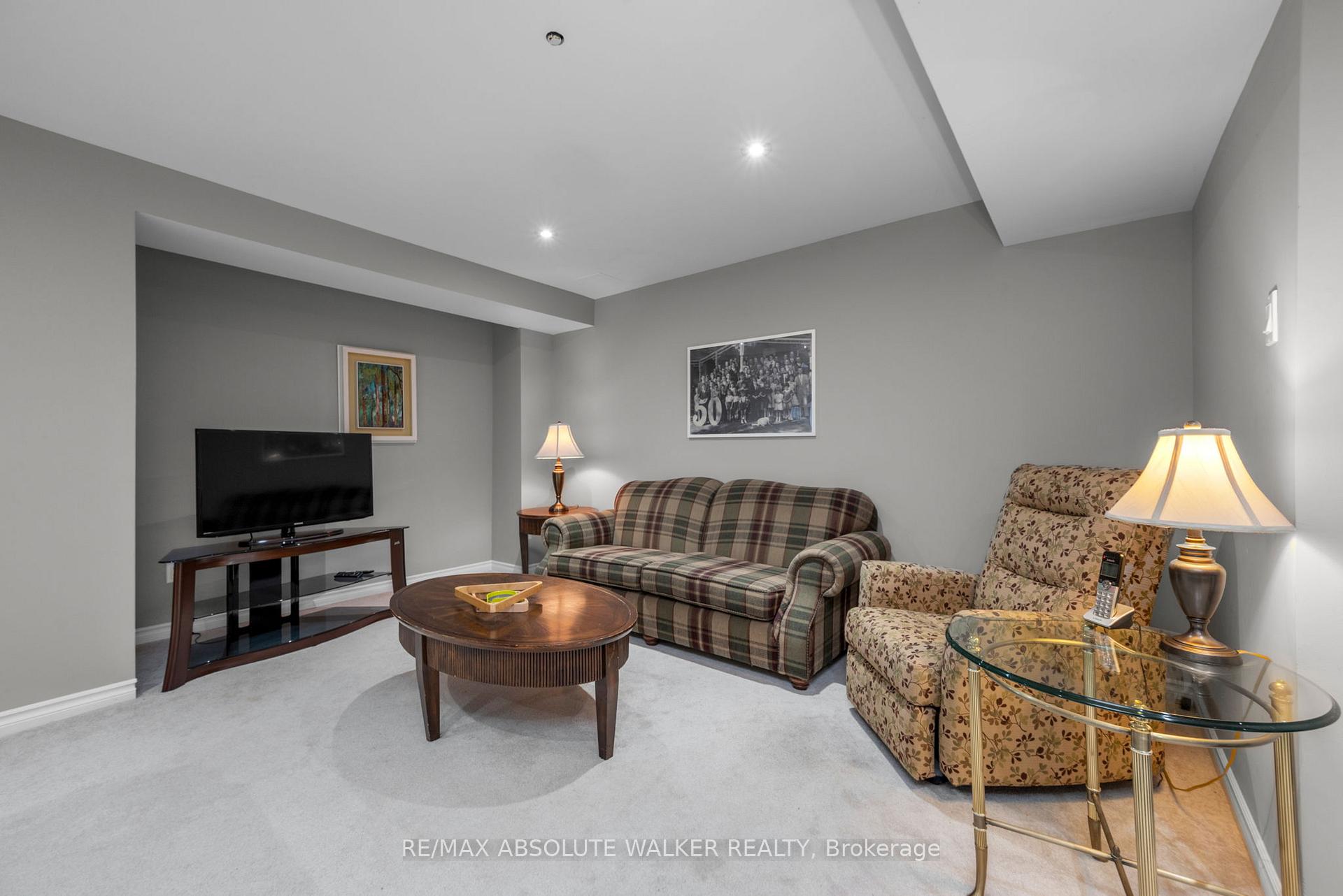 Photo 29 of 2235 Esprit Drive, Ottawa, Avalon East — HOMEH