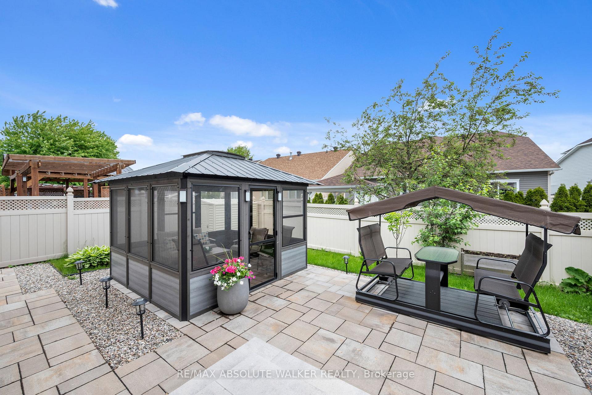 Photo 33 of 2235 Esprit Drive, Ottawa, Avalon East — HOMEH