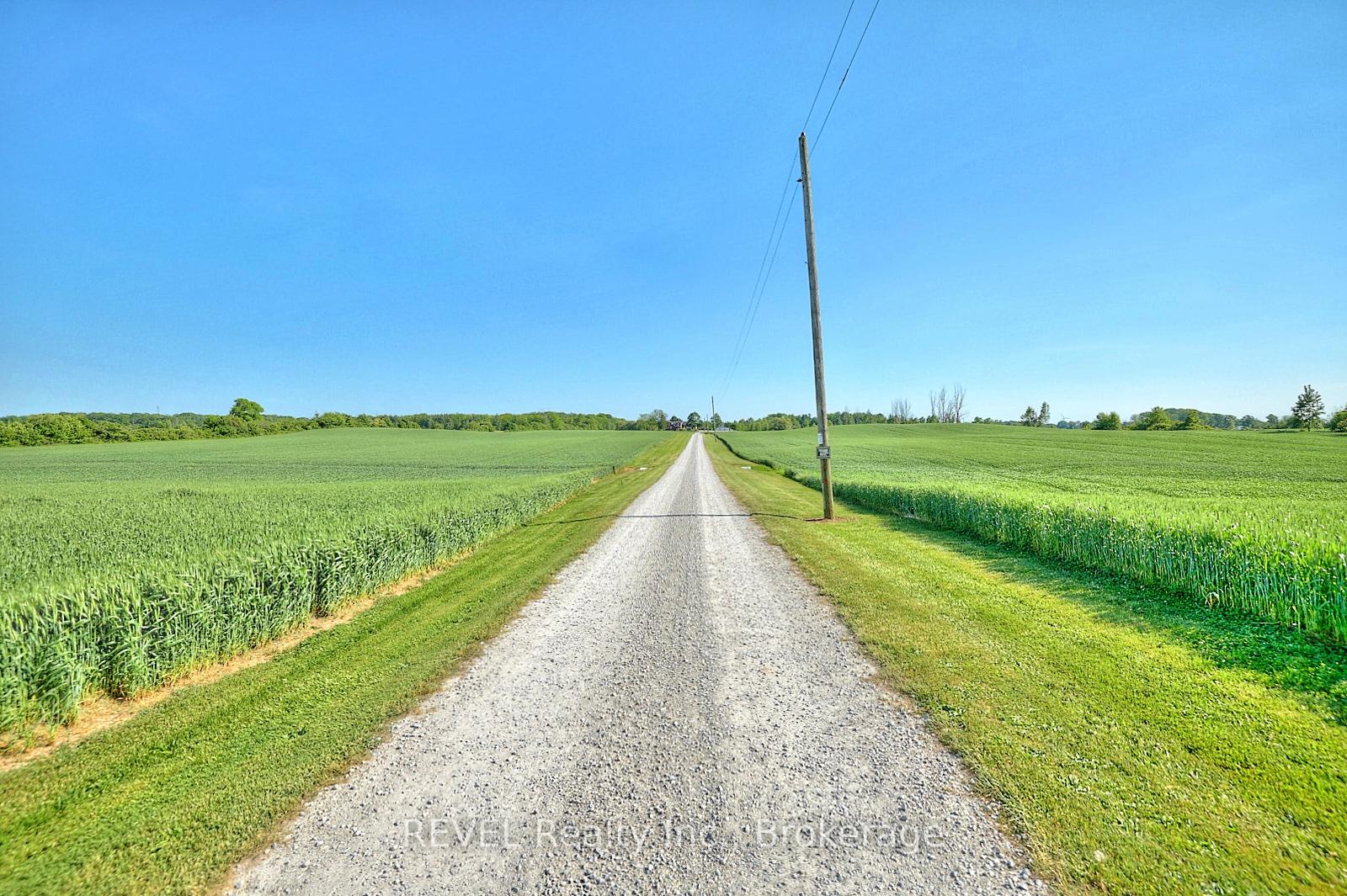 Photo 4 of 858 Metler Road, Pelham, North Pelham — HOMEH