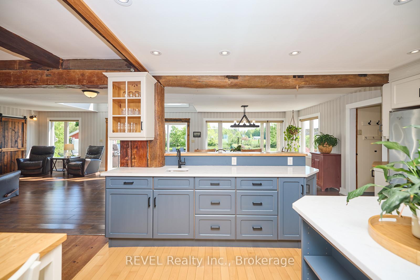 Photo 14 of 858 Metler Road, Pelham, North Pelham — HOMEH