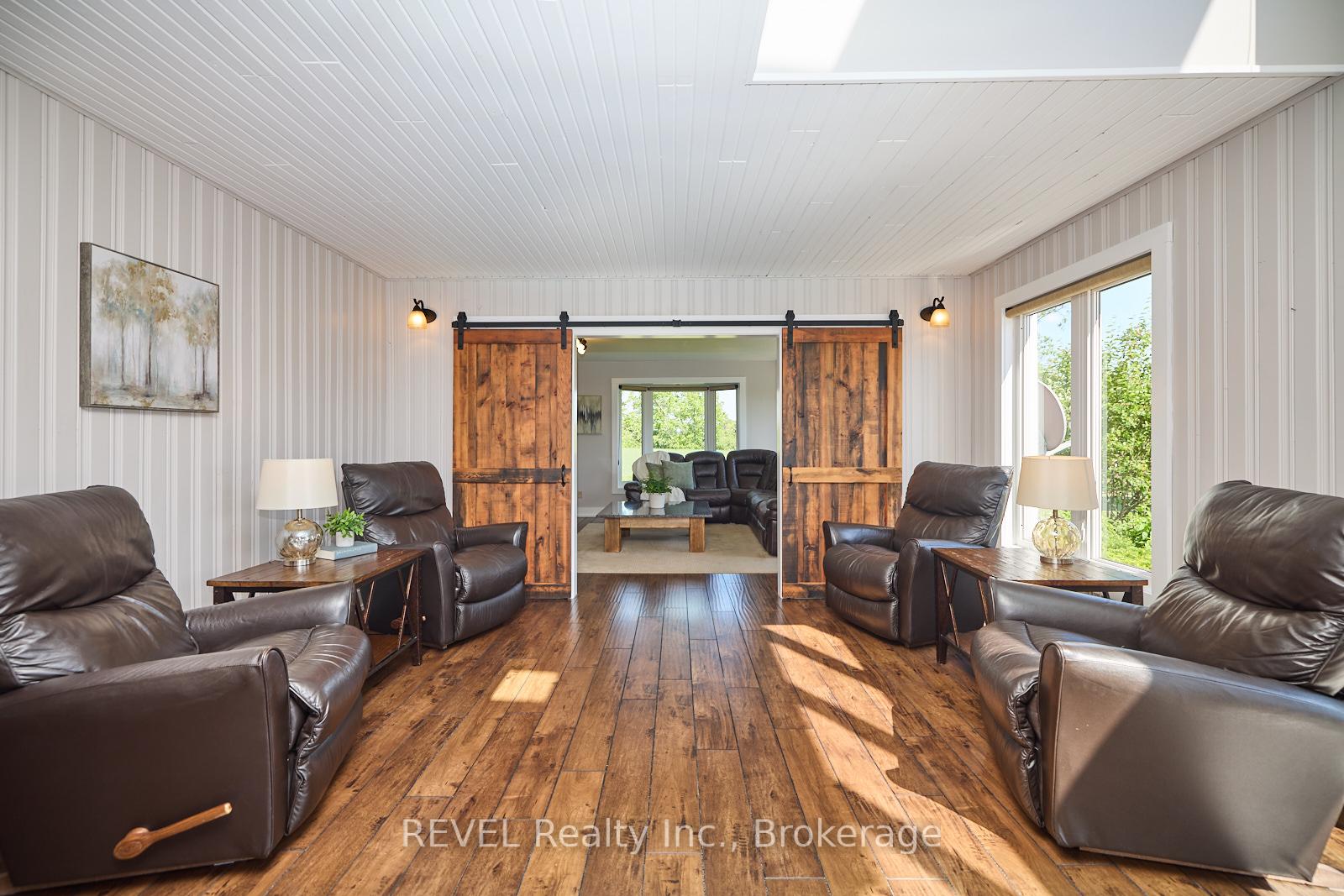 Photo 17 of 858 Metler Road, Pelham, North Pelham — HOMEH