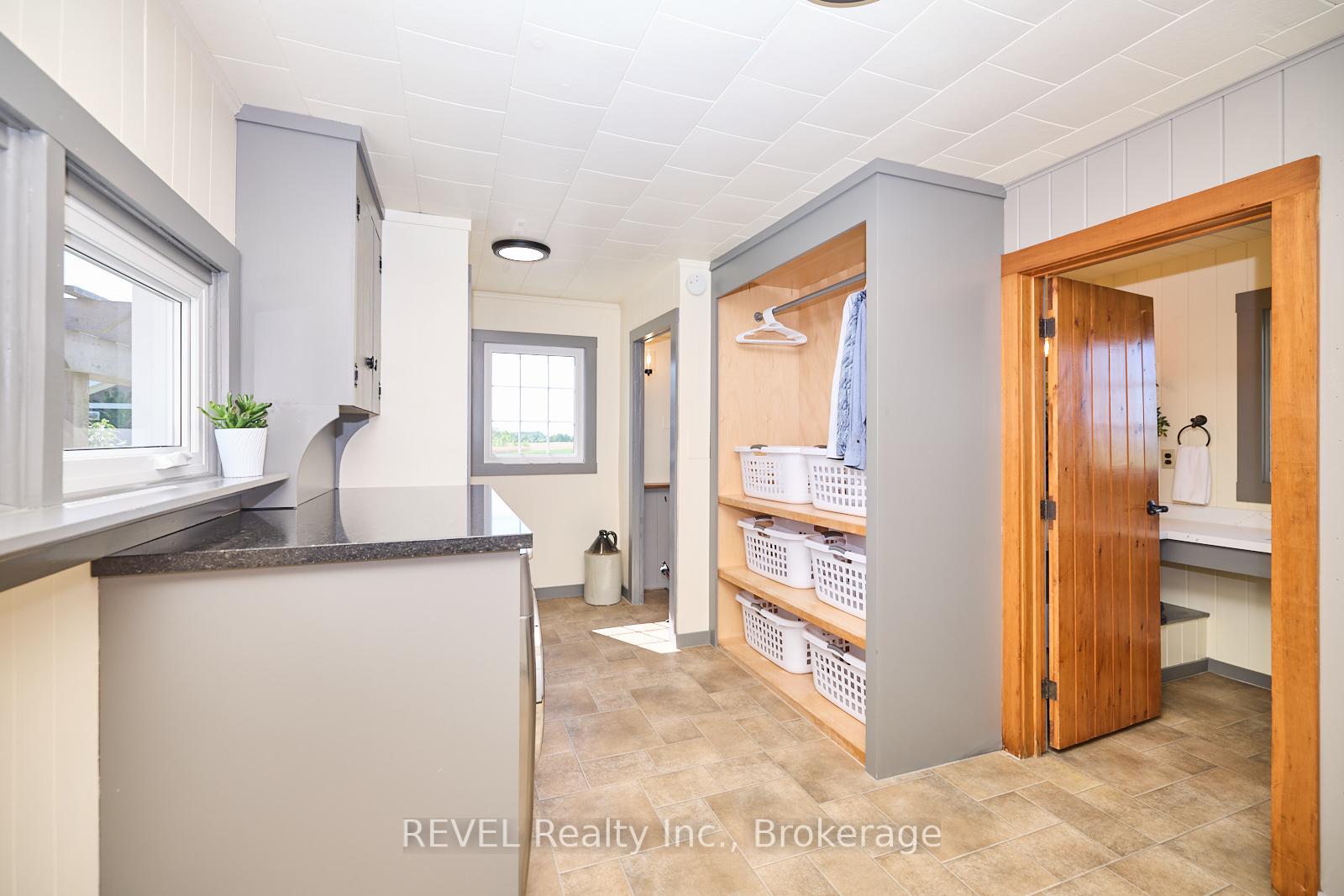 Photo 19 of 858 Metler Road, Pelham, North Pelham — HOMEH