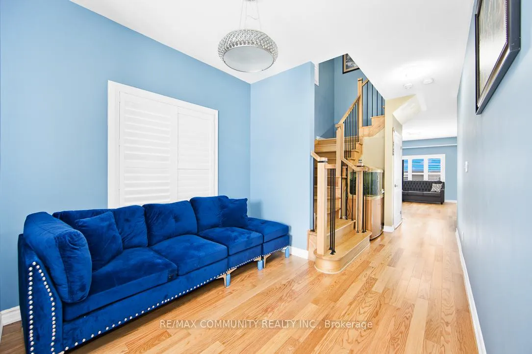 Photo 2 of 1073 Skyridge Boulevard, Pickering, Rural Pickering — HOMEH