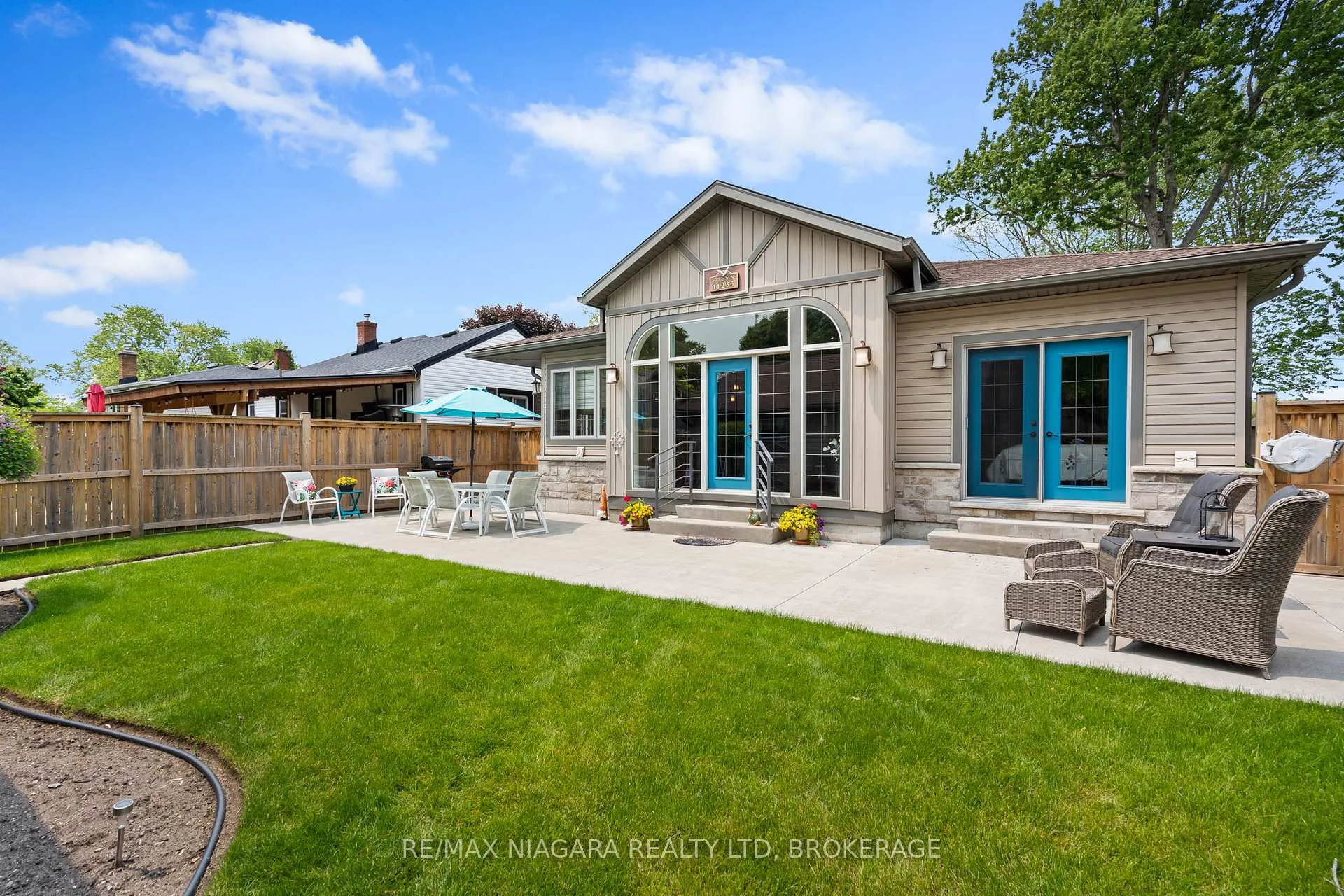 Photo 5 of 47 Rosemount Avenue, Port Colborne, Sugarloaf — HOMEH