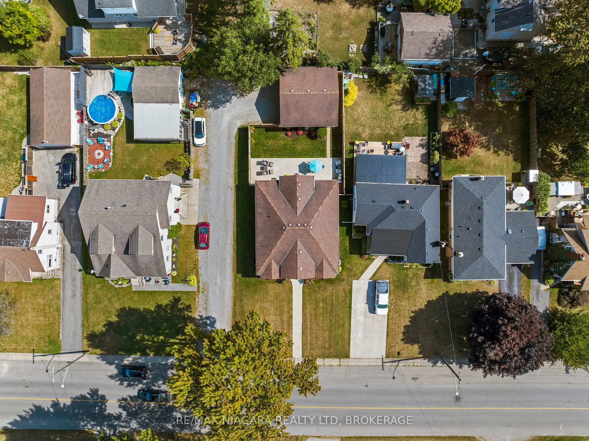 Photo 32 of 47 Rosemount Avenue, Port Colborne, Sugarloaf — HOMEH