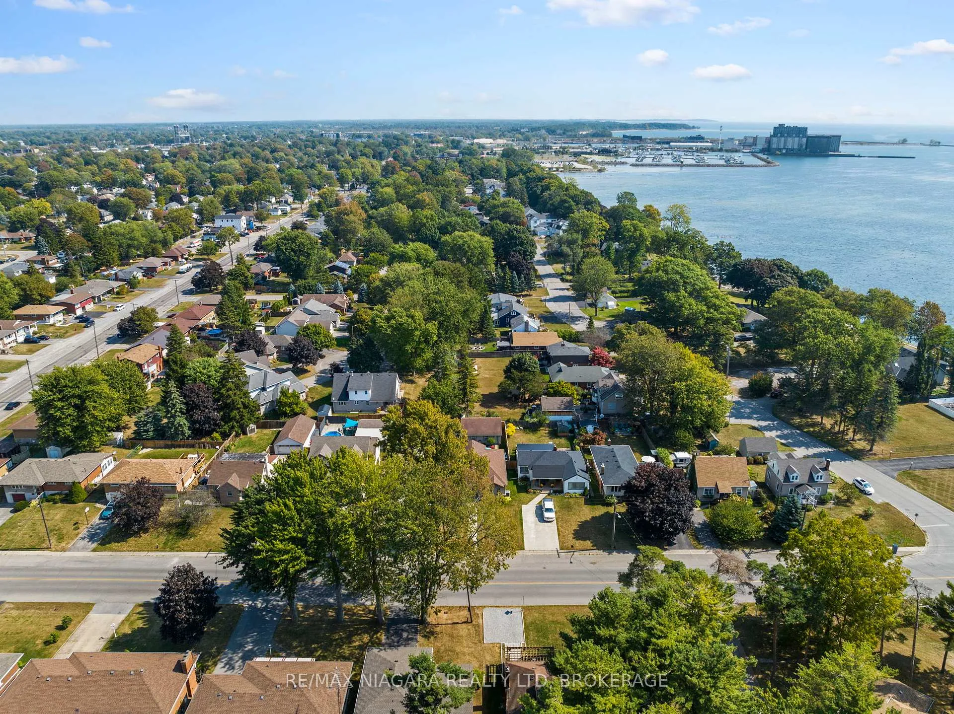 Photo 33 of 47 Rosemount Avenue, Port Colborne, Sugarloaf — HOMEH
