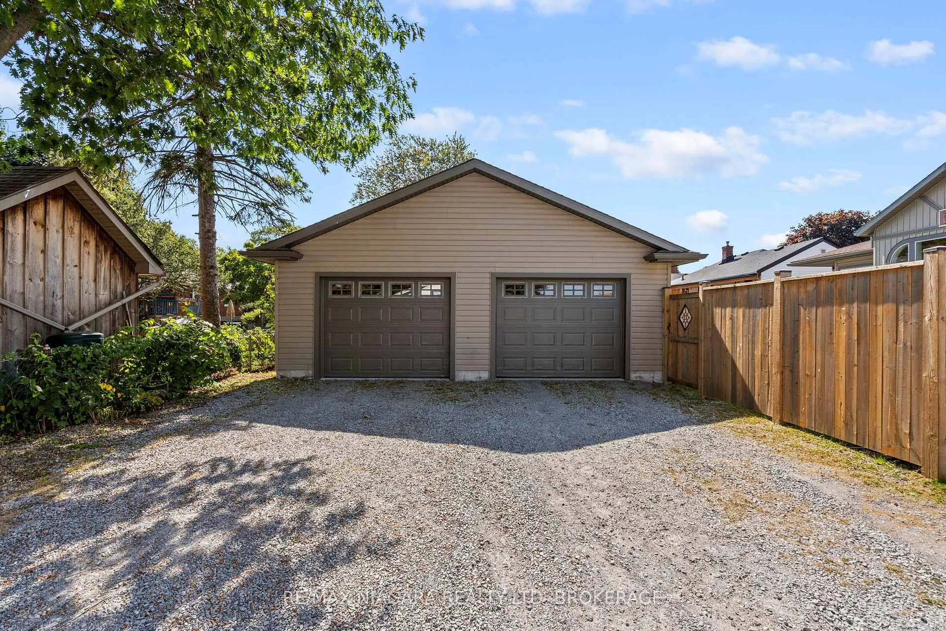 Photo 46 of 47 Rosemount Avenue, Port Colborne, Sugarloaf — HOMEH