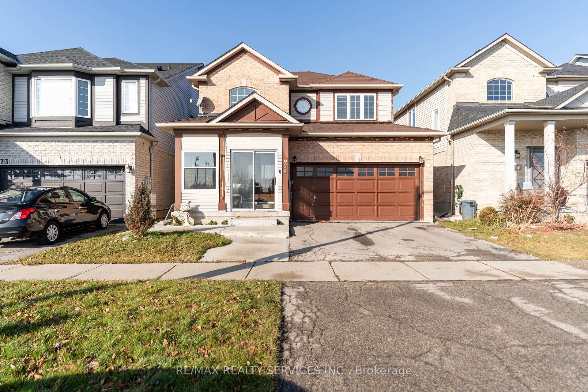 Photo 5 of 975 kennedy Circle, Milton, Coates — HOMEH