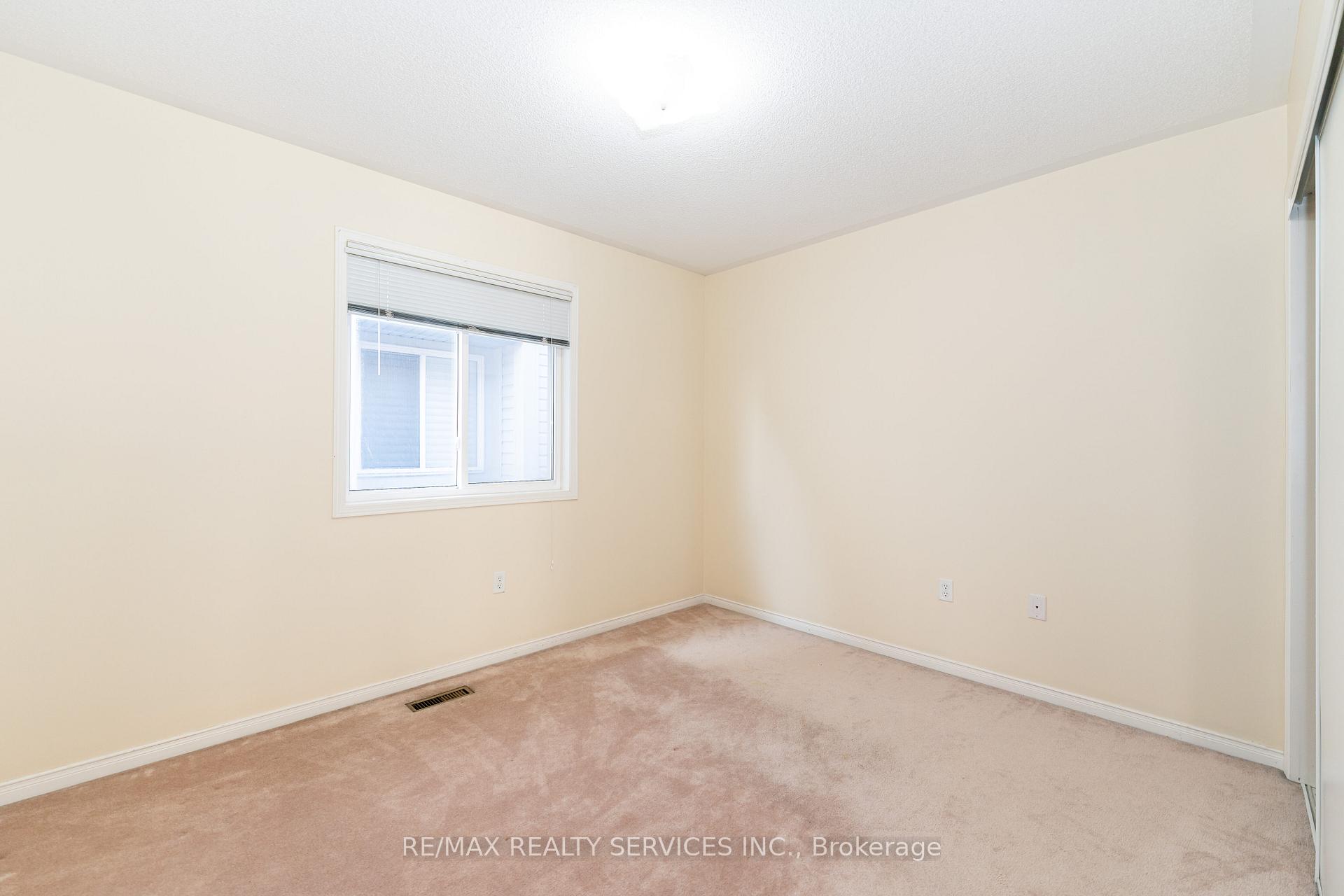 Photo 31 of 975 kennedy Circle, Milton, Coates — HOMEH