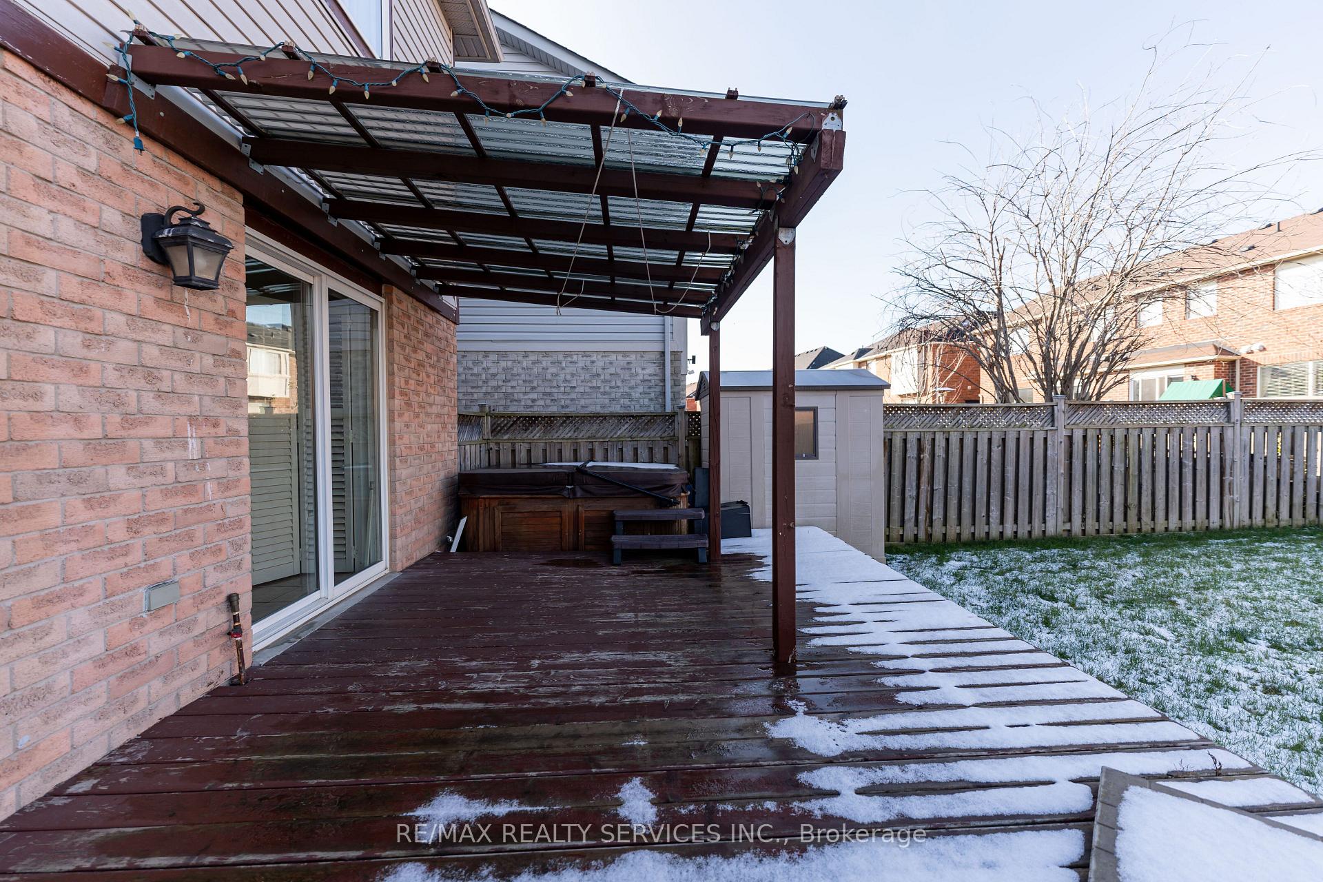 Photo 38 of 975 kennedy Circle, Milton, Coates — HOMEH