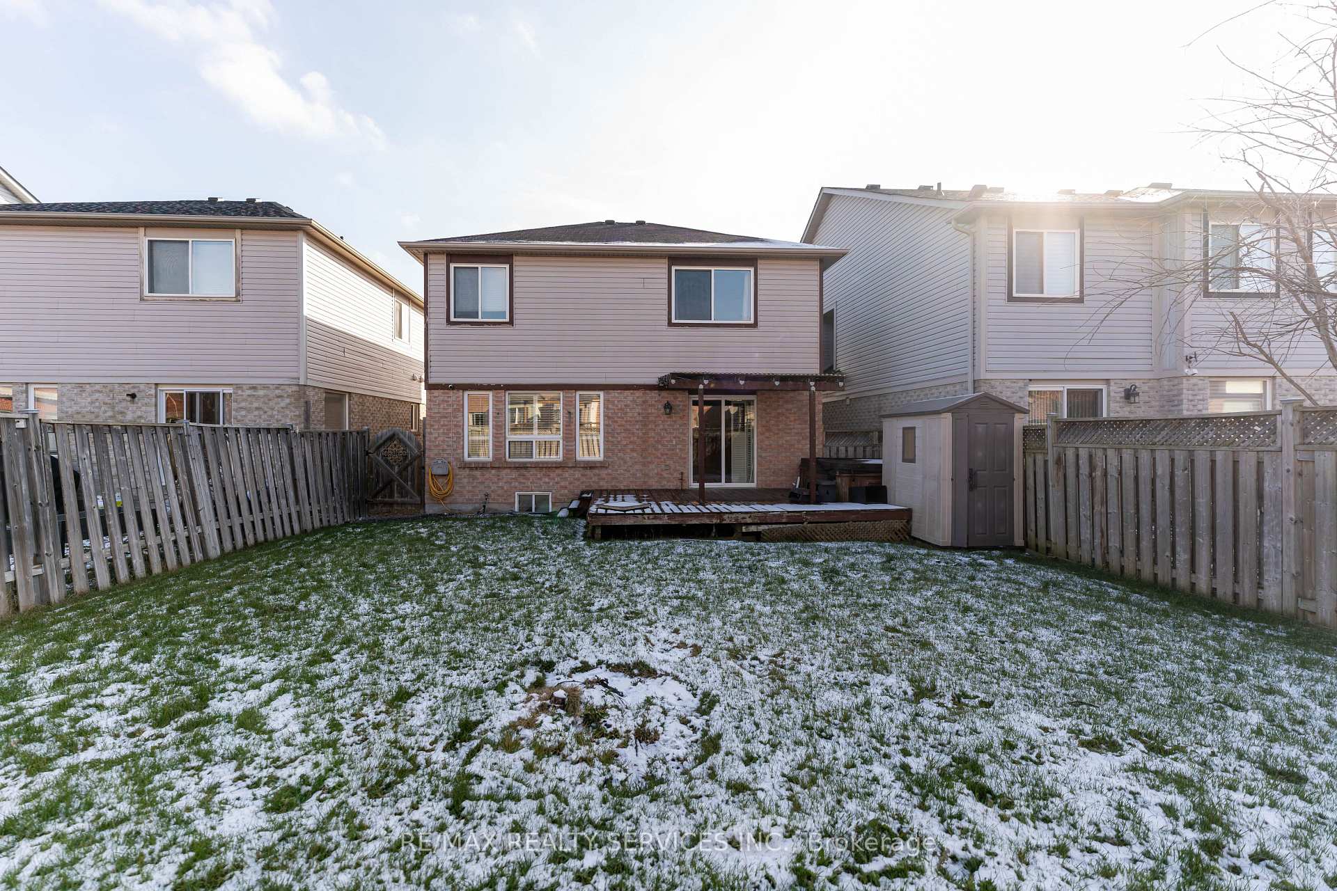 Photo 40 of 975 kennedy Circle, Milton, Coates — HOMEH