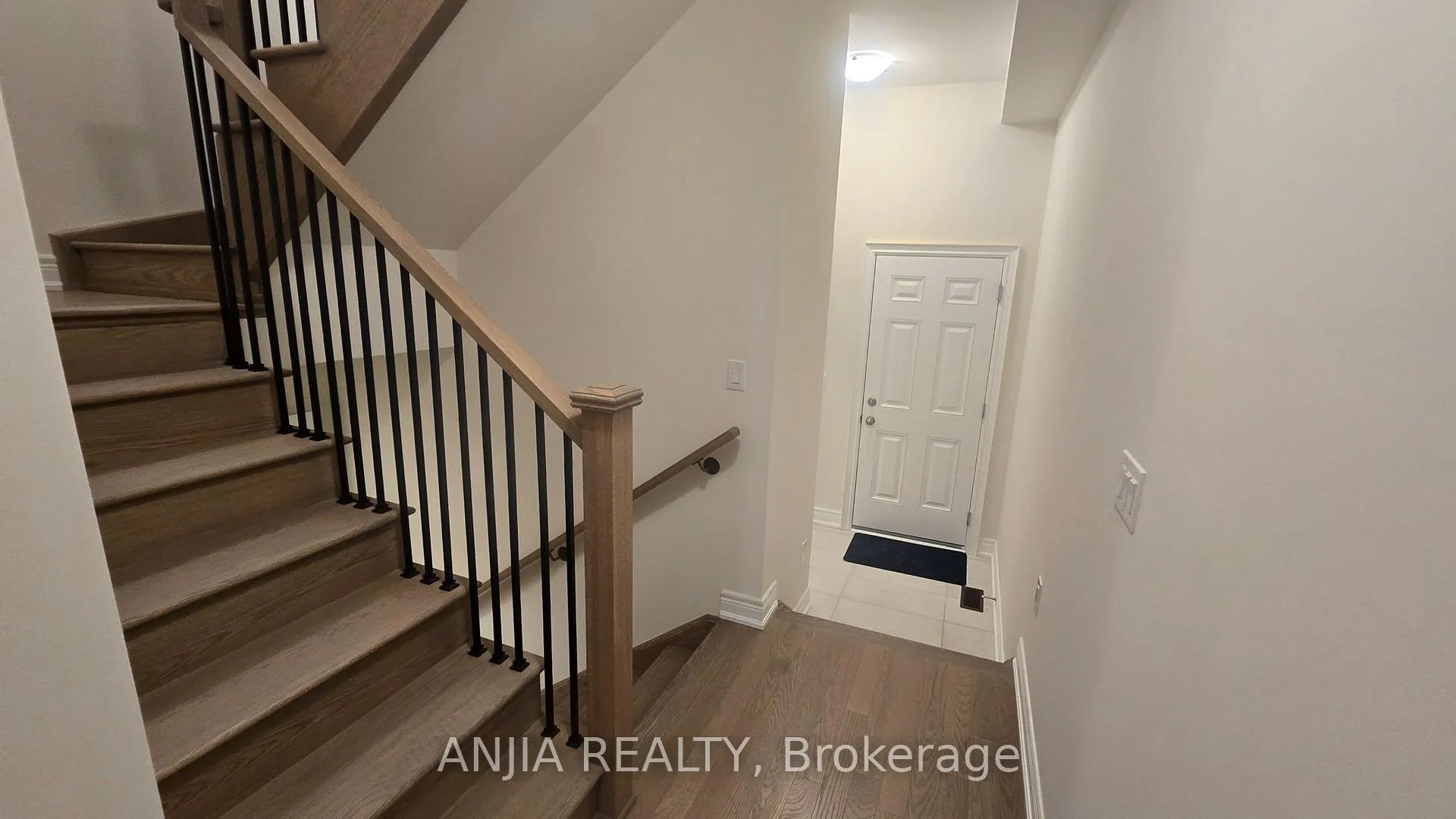 Photo 6 of 2908 Whites Road, Pickering, Rural Pickering — HOMEH