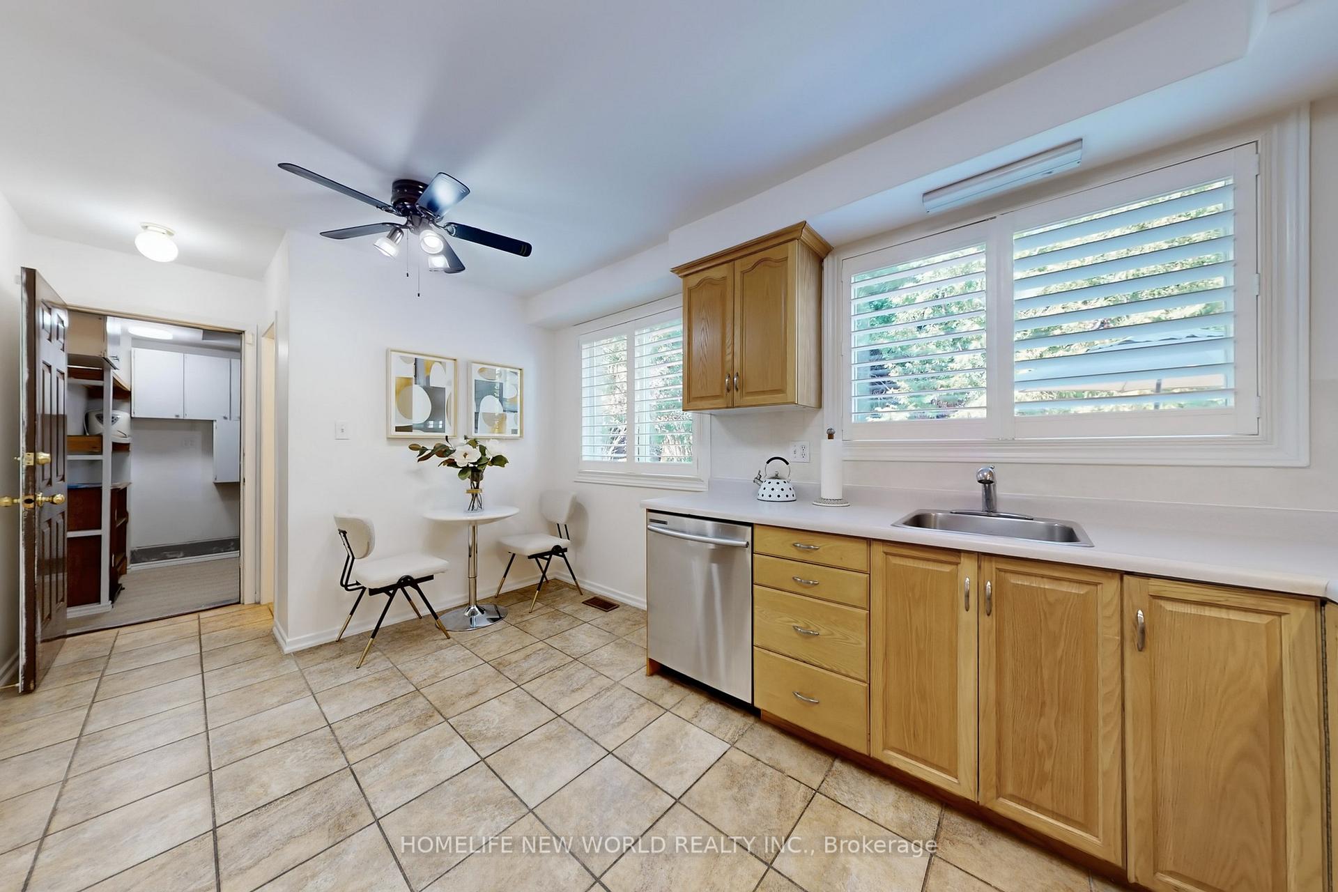 Photo 13 of 436 Arnhem Drive, Oshawa, O'Neill — HOMEH