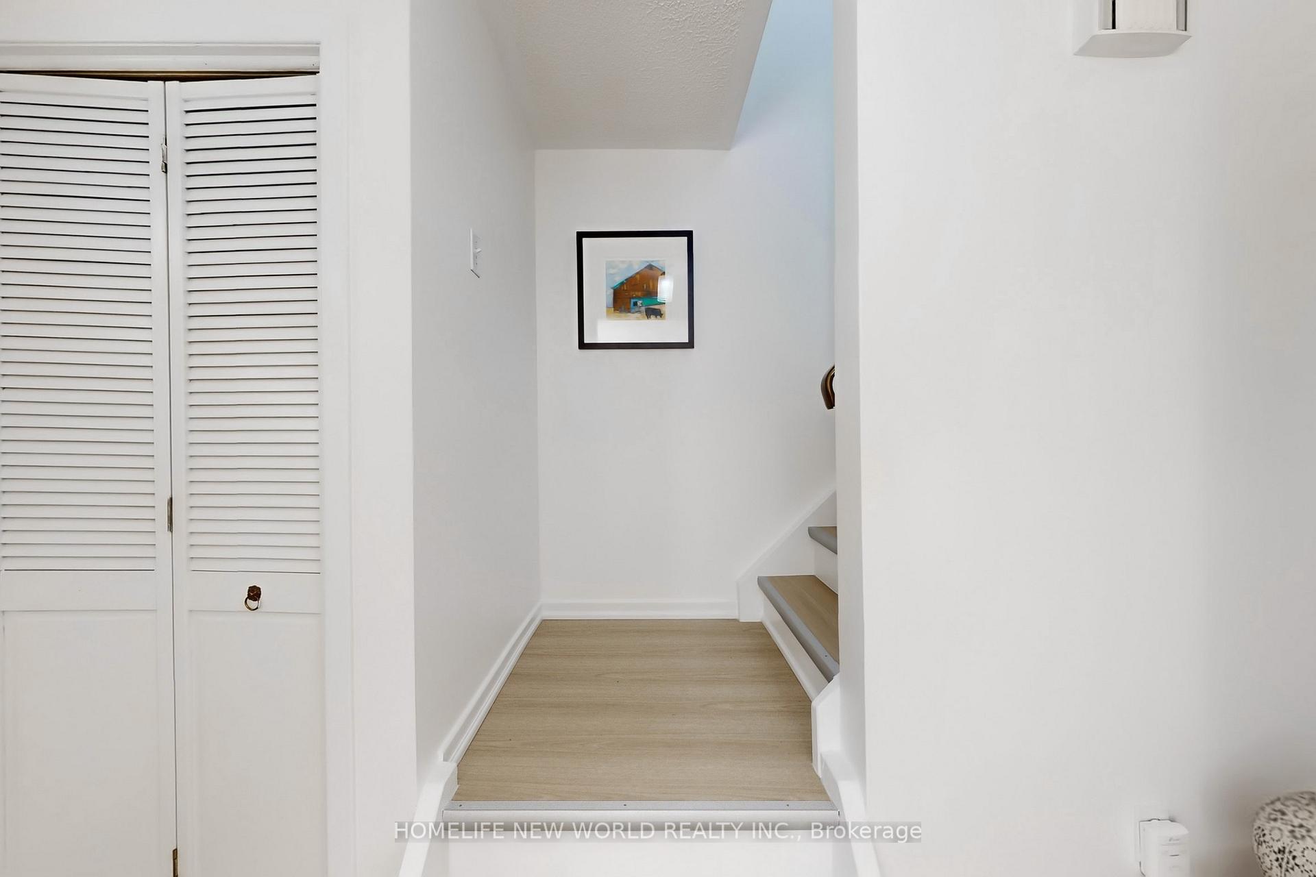 Photo 18 of 436 Arnhem Drive, Oshawa, O'Neill — HOMEH