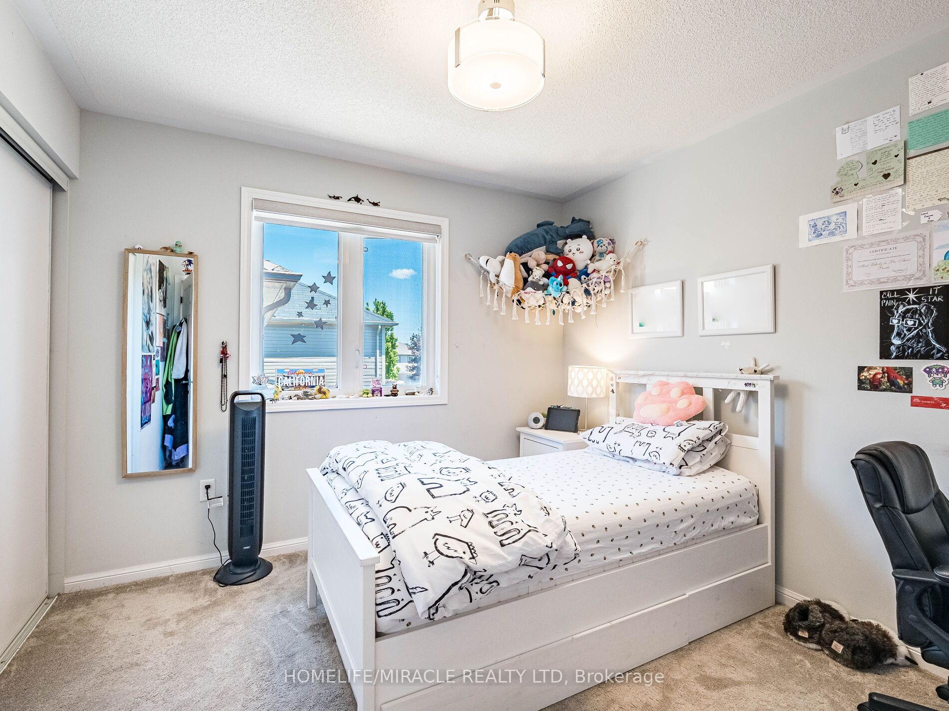 Photo 14 of 825 Cahoun Terrace, Milton, Coates — HOMEH