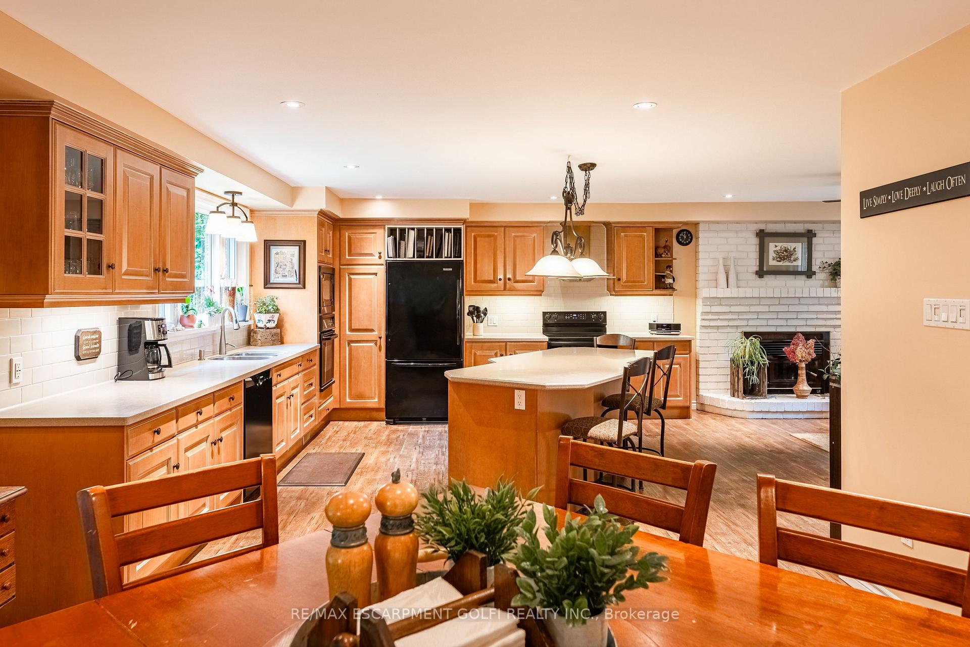 Photo 13 of 801 Tice Road, Pelham, North Pelham — HOMEH