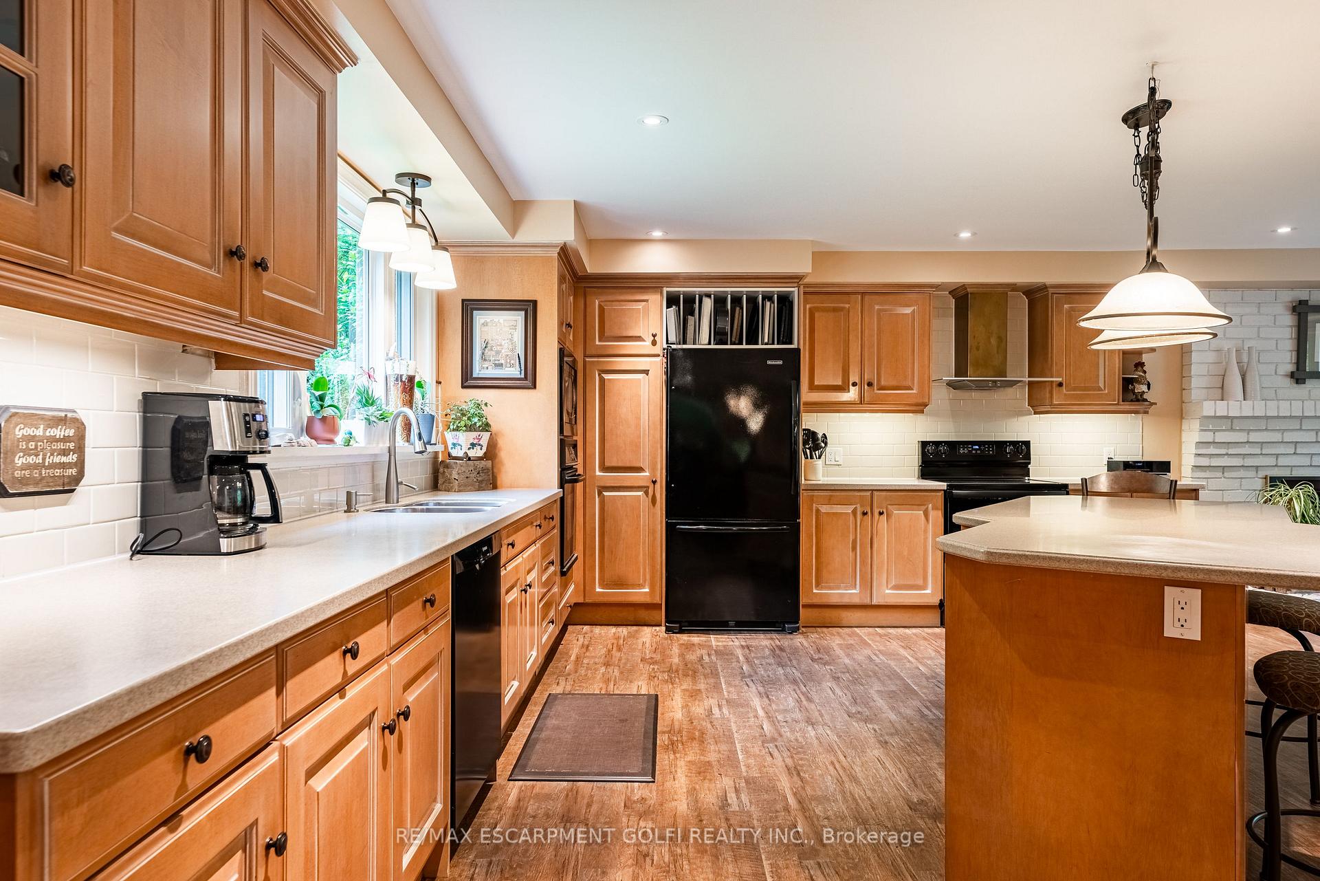 Photo 15 of 801 Tice Road, Pelham, North Pelham — HOMEH