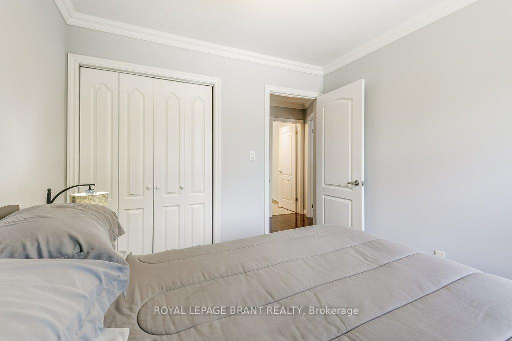 Photo 47 of 726 Applewood Crescent, Milton, Dorset Park — HOMEH