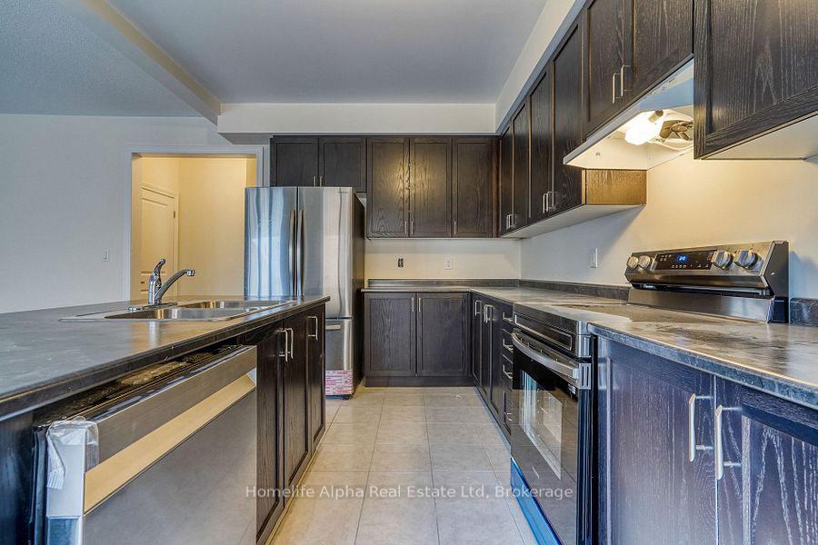 Photo 15 of 1155 Skyridge Boulevard, Pickering, Rural Pickering — HOMEH