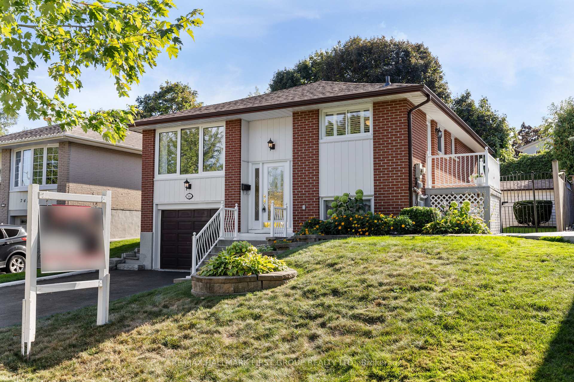 Photo 2 of 746 Central Park Boulevard N, Oshawa, Centennial — HOMEH