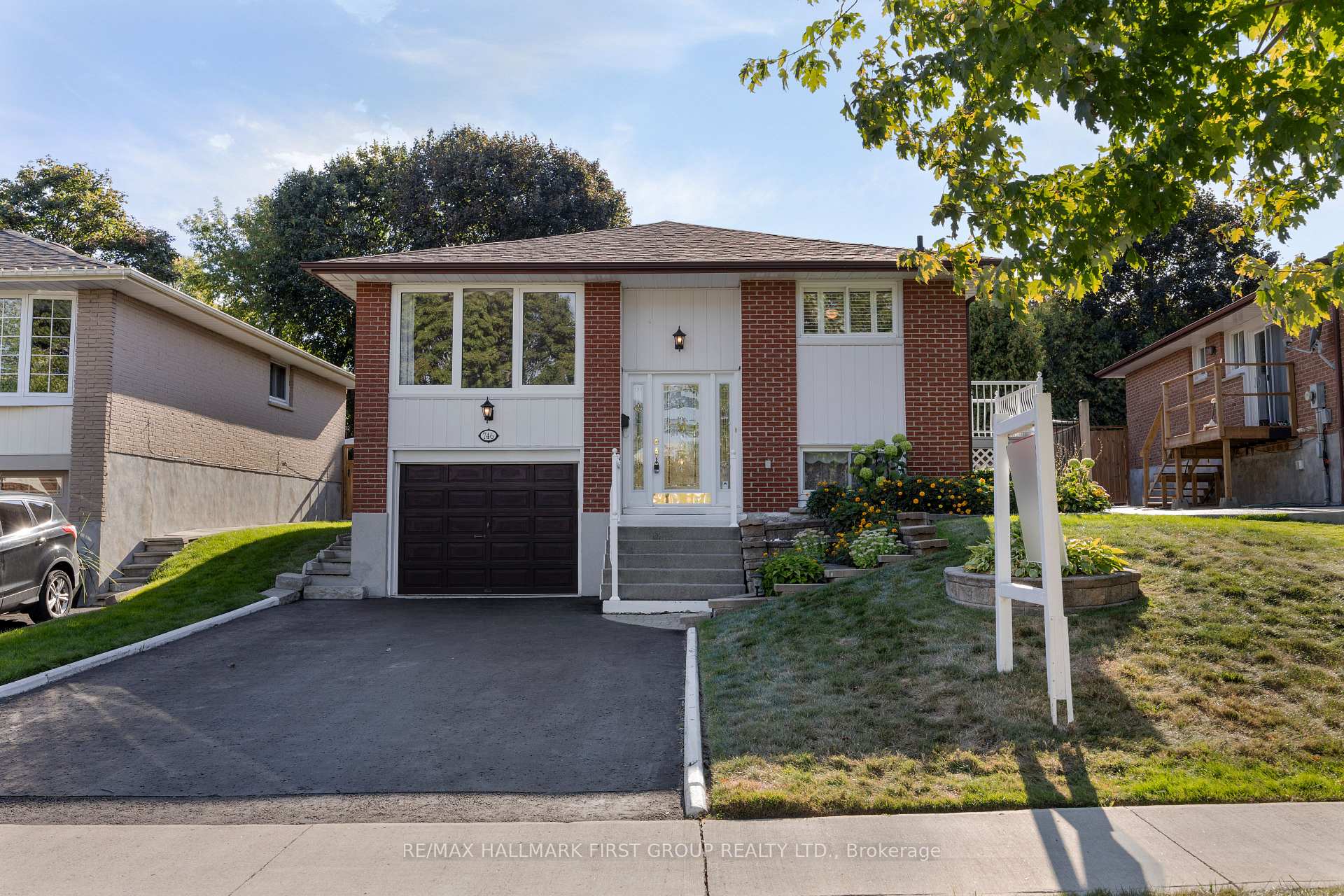 Photo 3 of 746 Central Park Boulevard N, Oshawa, Centennial — HOMEH