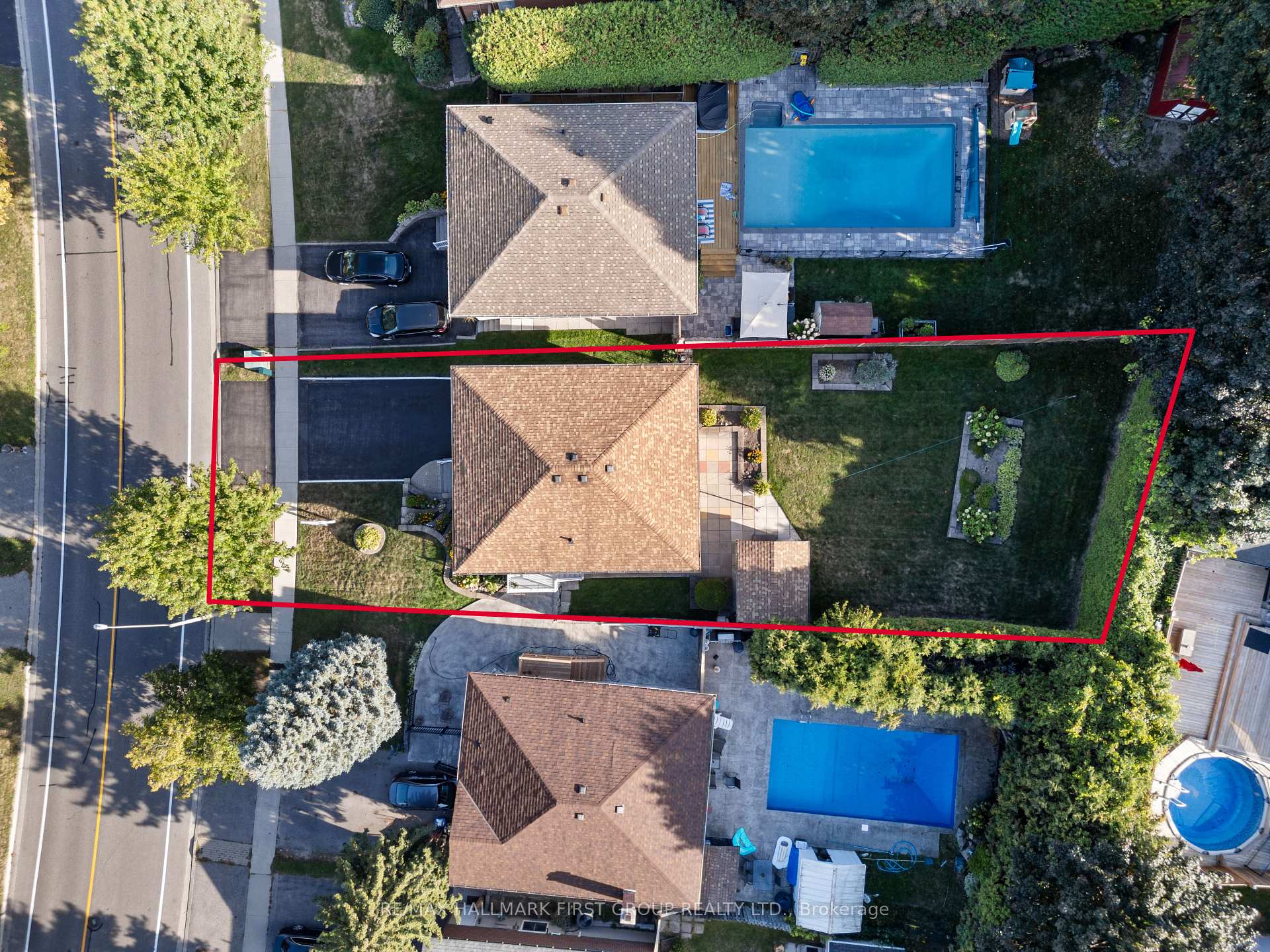 Photo 5 of 746 Central Park Boulevard N, Oshawa, Centennial — HOMEH