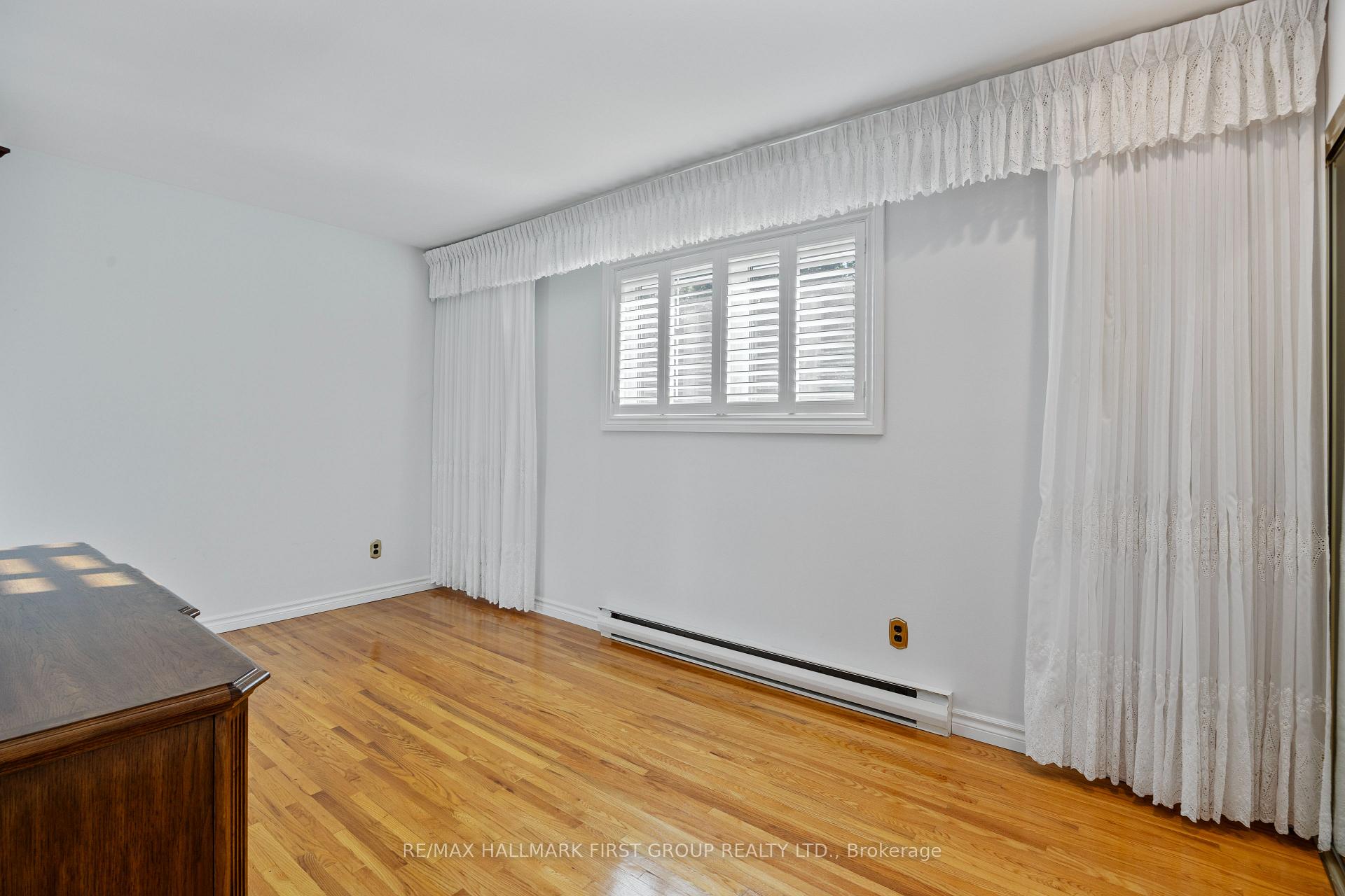 Photo 20 of 746 Central Park Boulevard N, Oshawa, Centennial — HOMEH